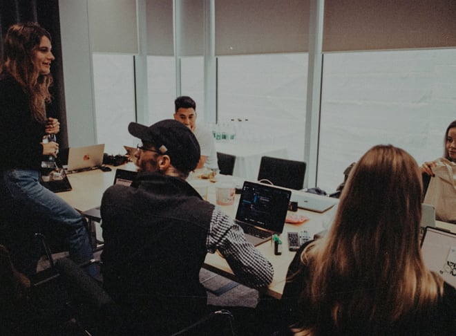 A B2B revenue team at work
