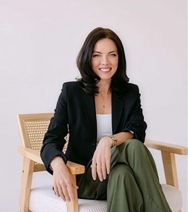 Nicole Mac