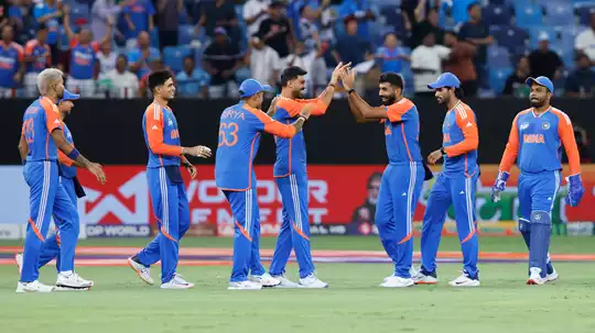 Kapil Dev Urges Focus on Cricket as Trophy Row Mars India-Pakistan Asia Cup Final