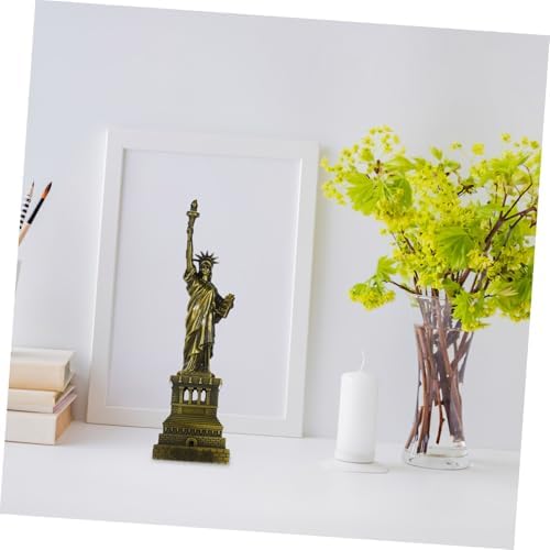 Vue 5 de Milisten Statue De La