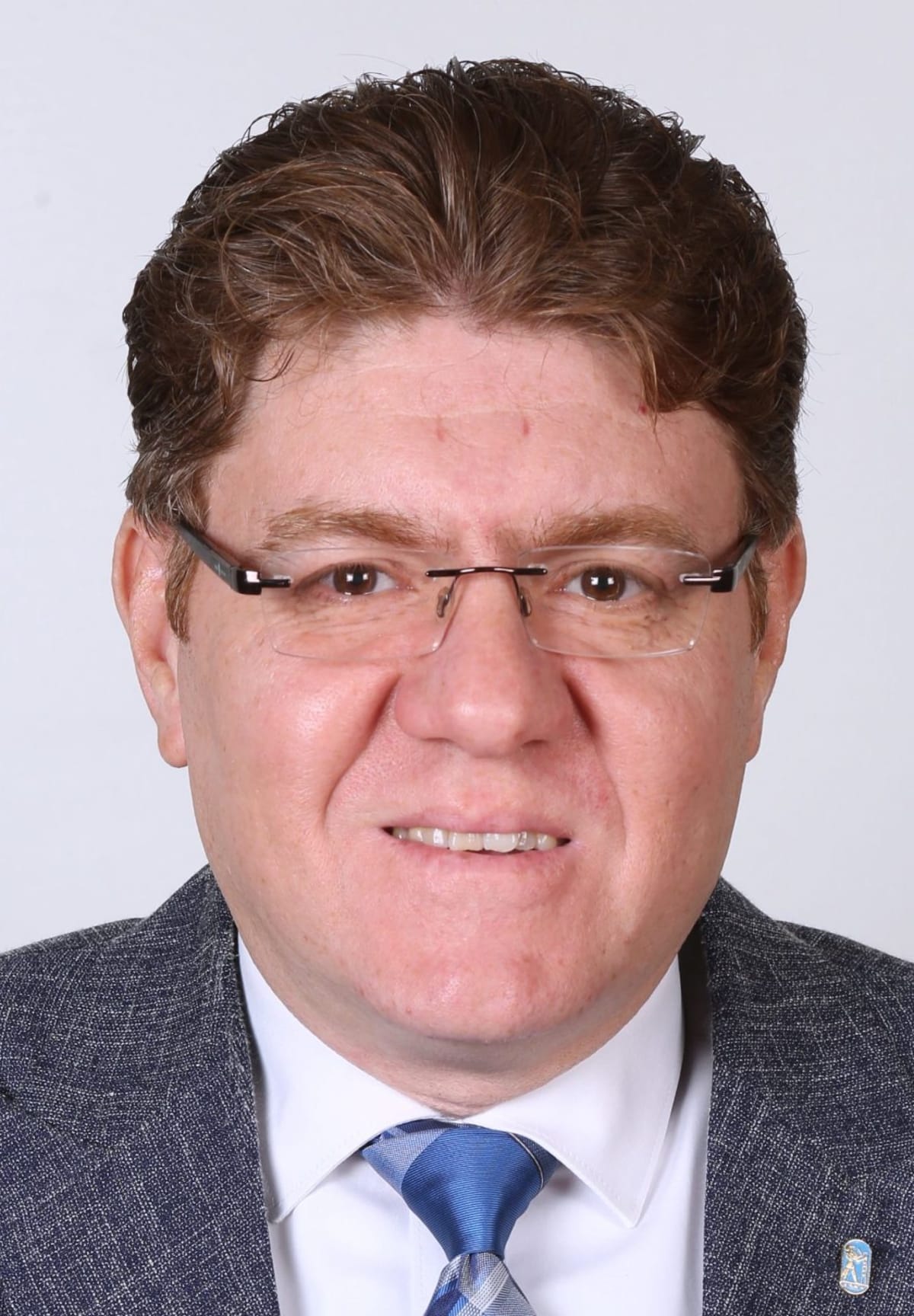 عمرو حسونة