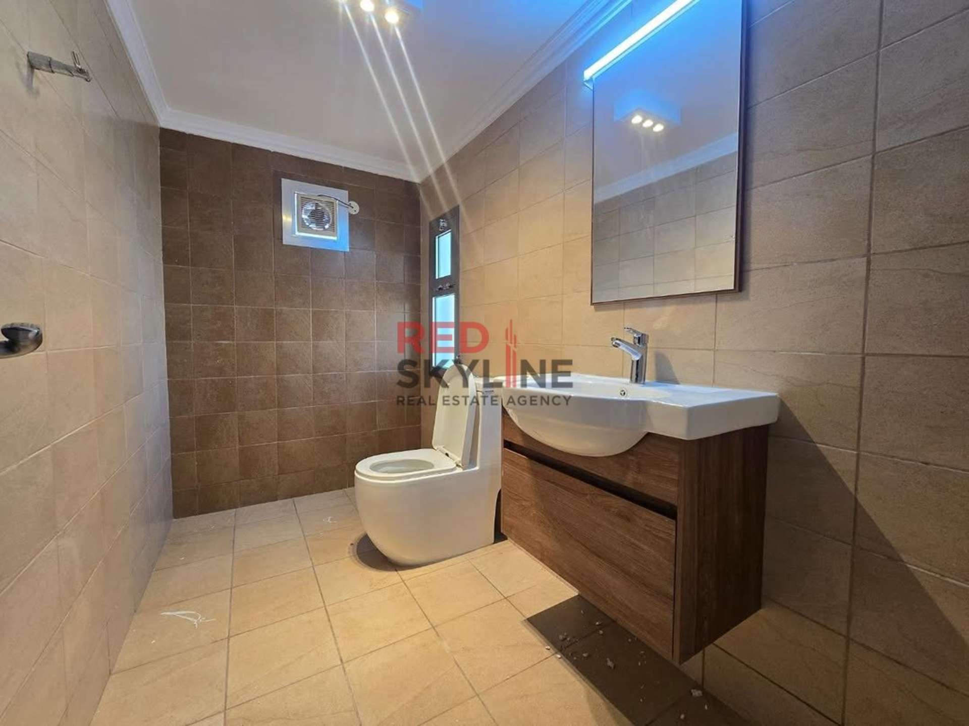 Villa in Al Qurum - Thumbnail 8