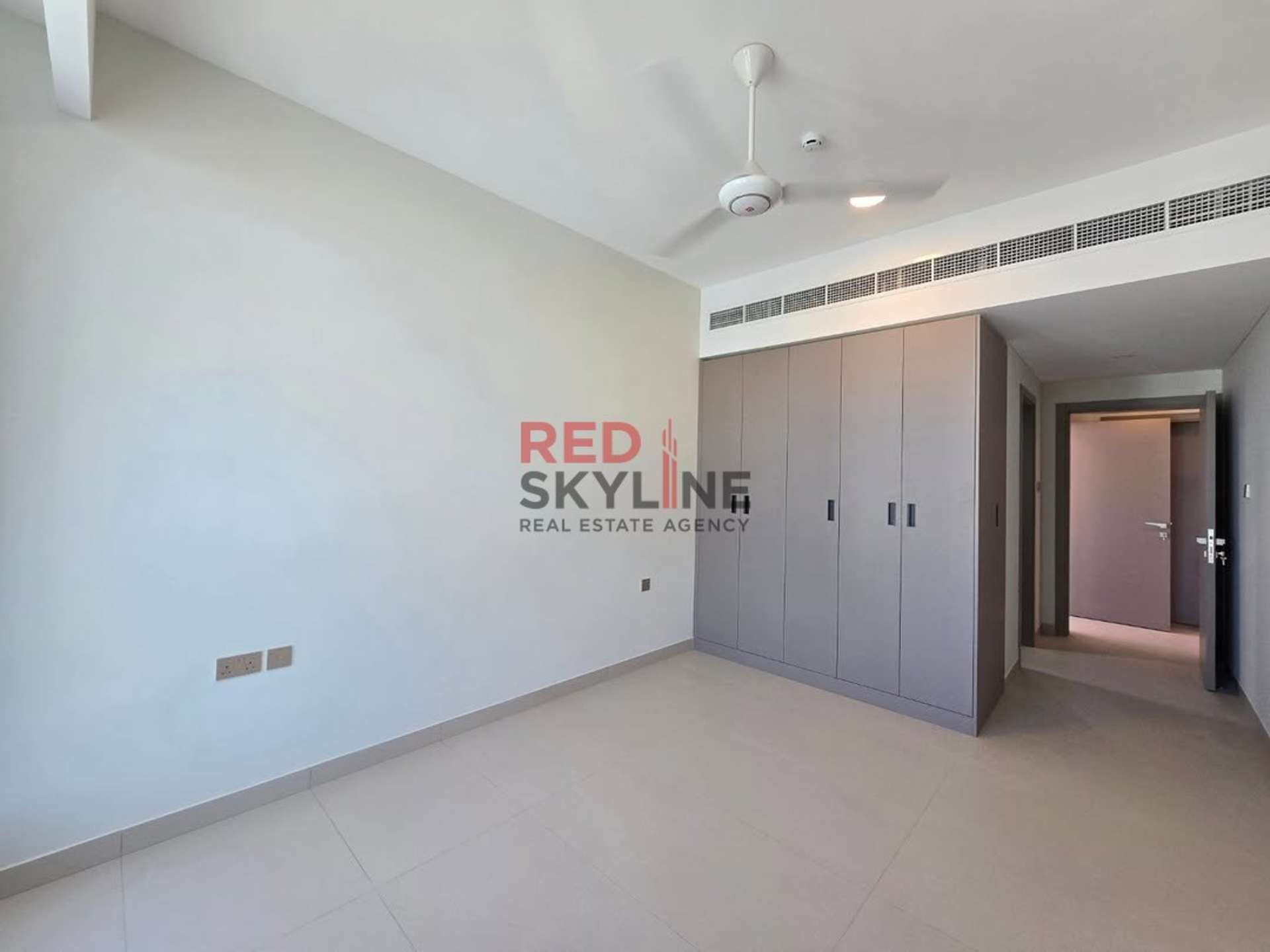 Apartment in Madinat Al Sultan Qaboos - Thumbnail 6