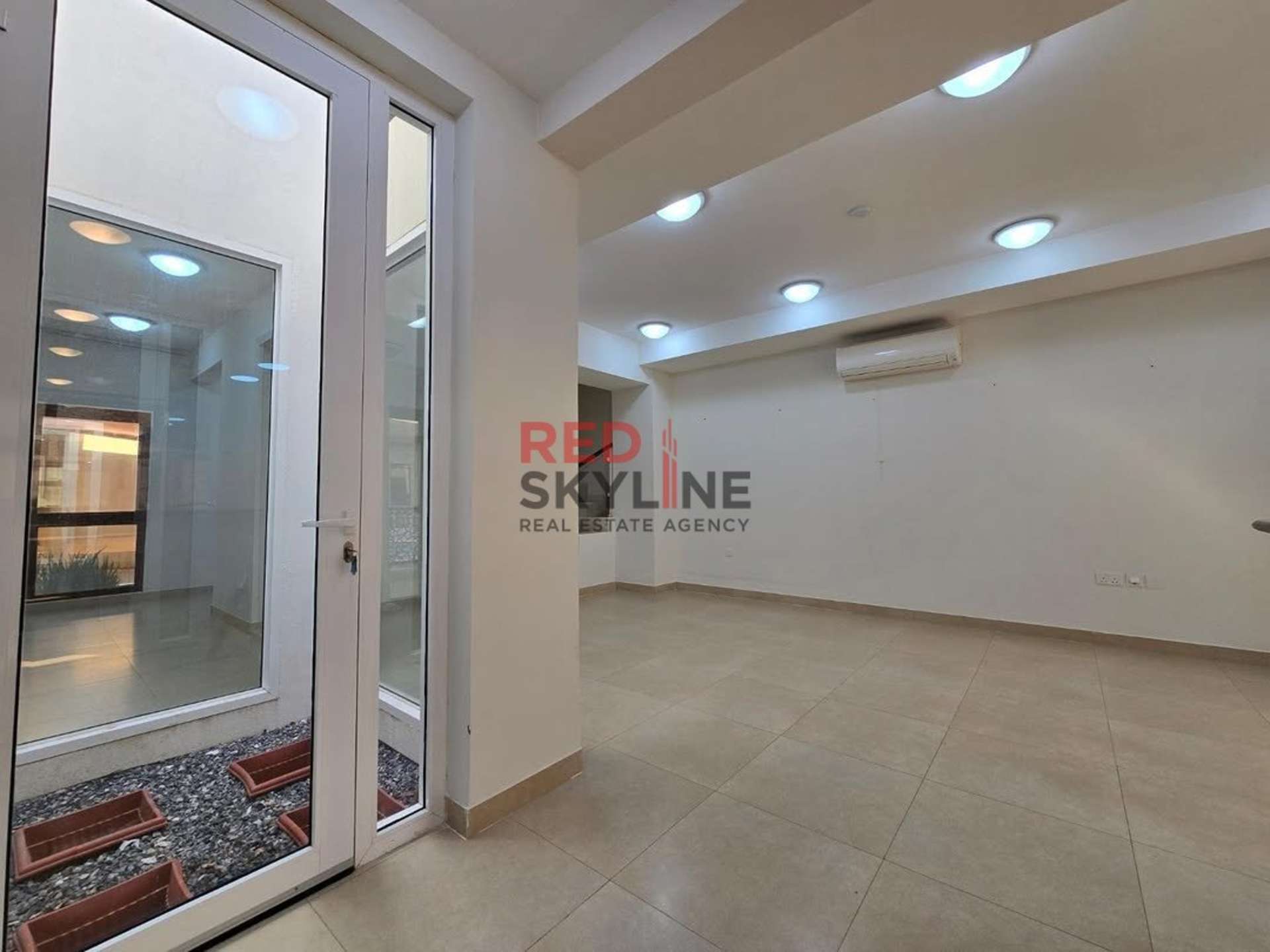 Villa in Madinat Al Ilam - Thumbnail 5