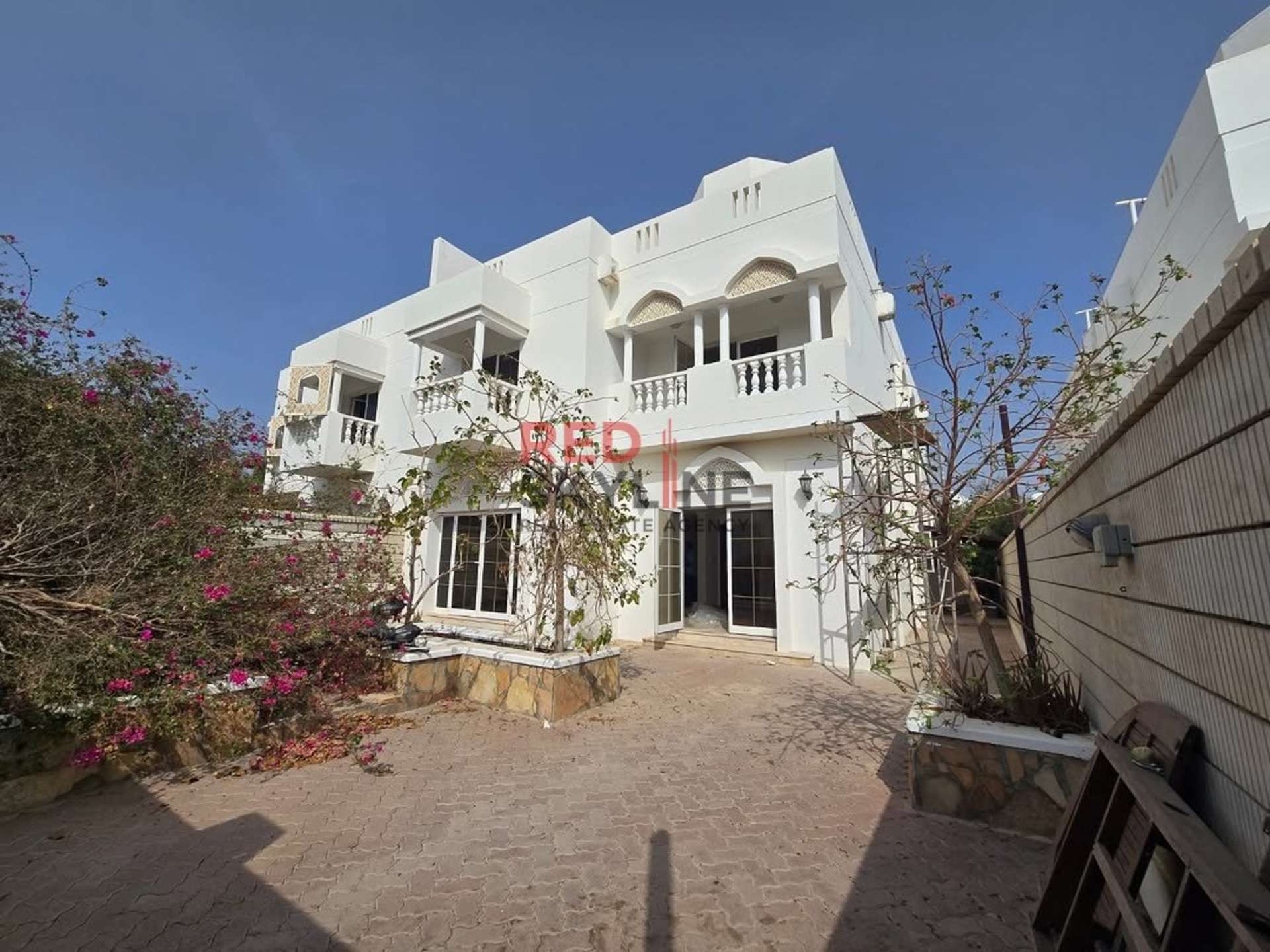 Villa in Madinat Al Ilam - Thumbnail 8