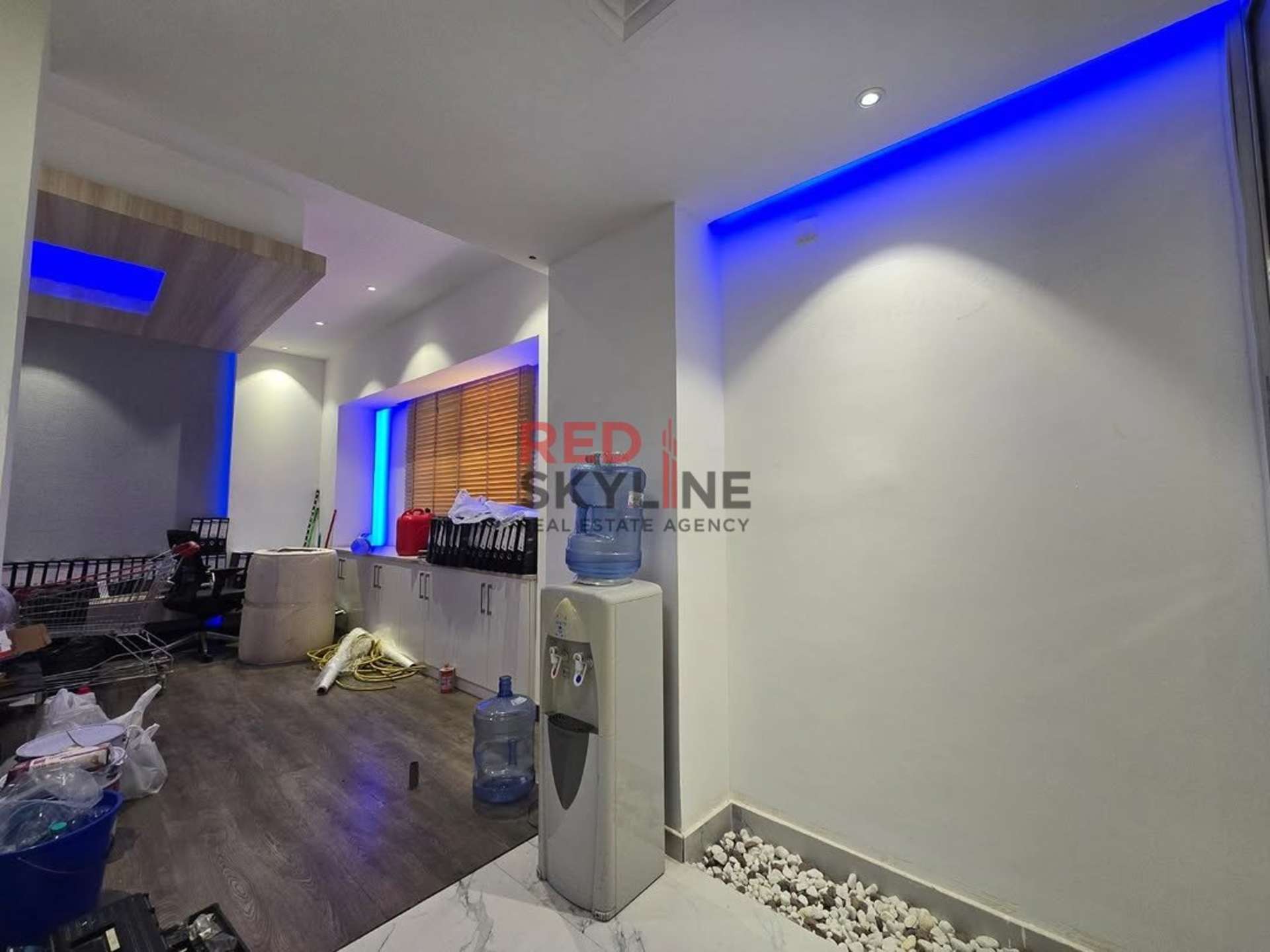 Office in Ghala - Thumbnail 4