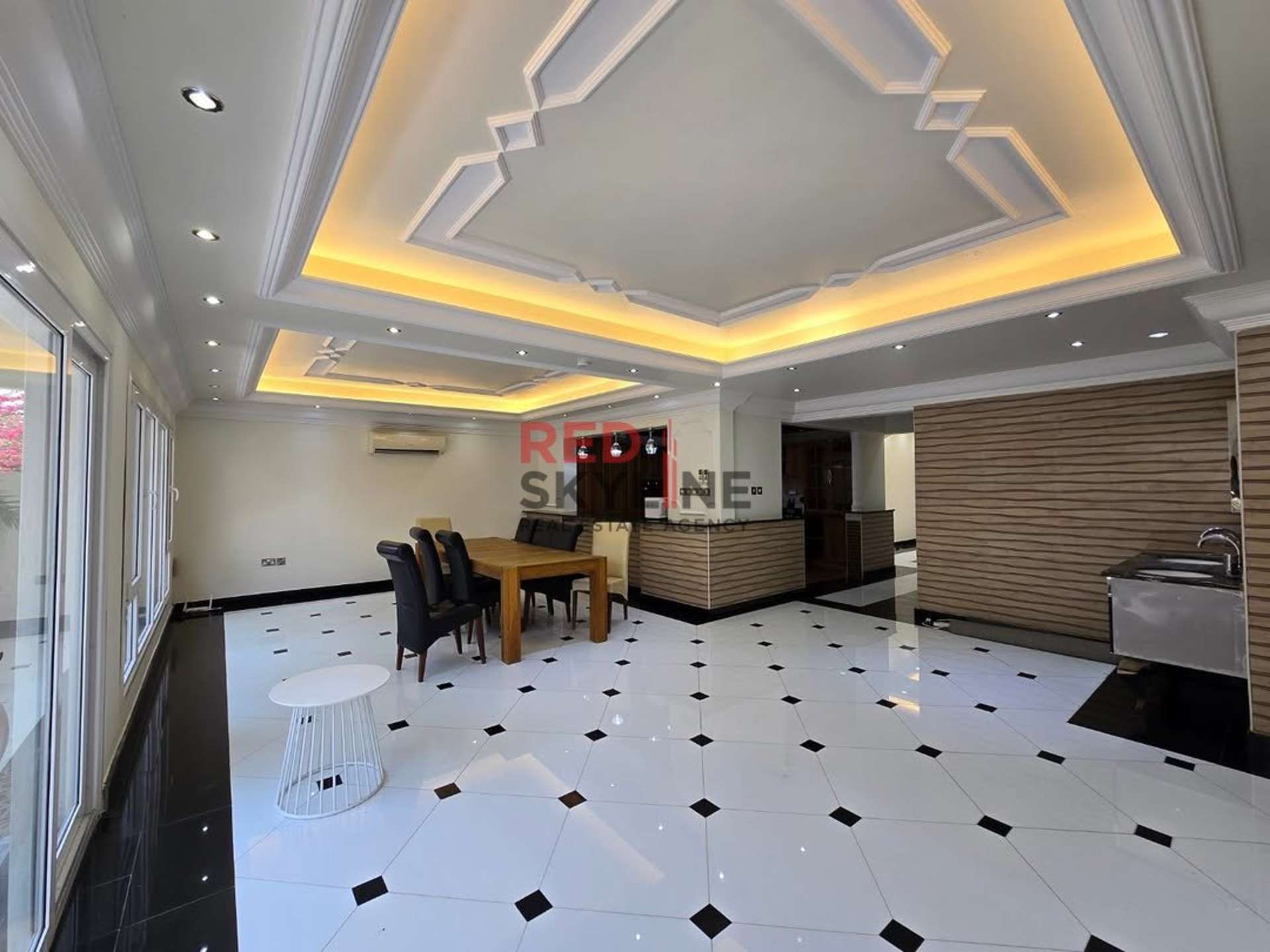 Villa in Athaiba - Thumbnail 4