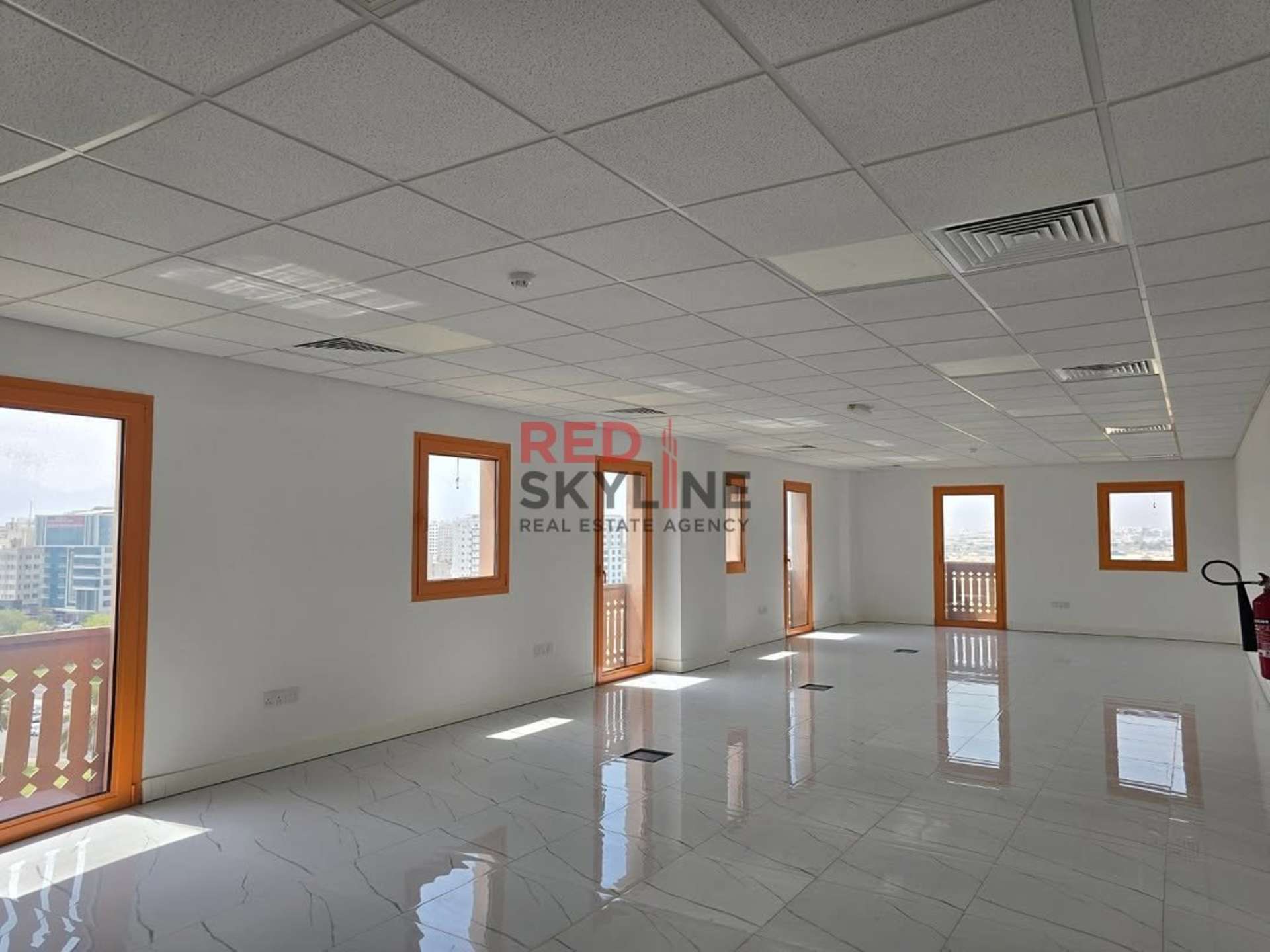 Office in Athaiba - Thumbnail 2