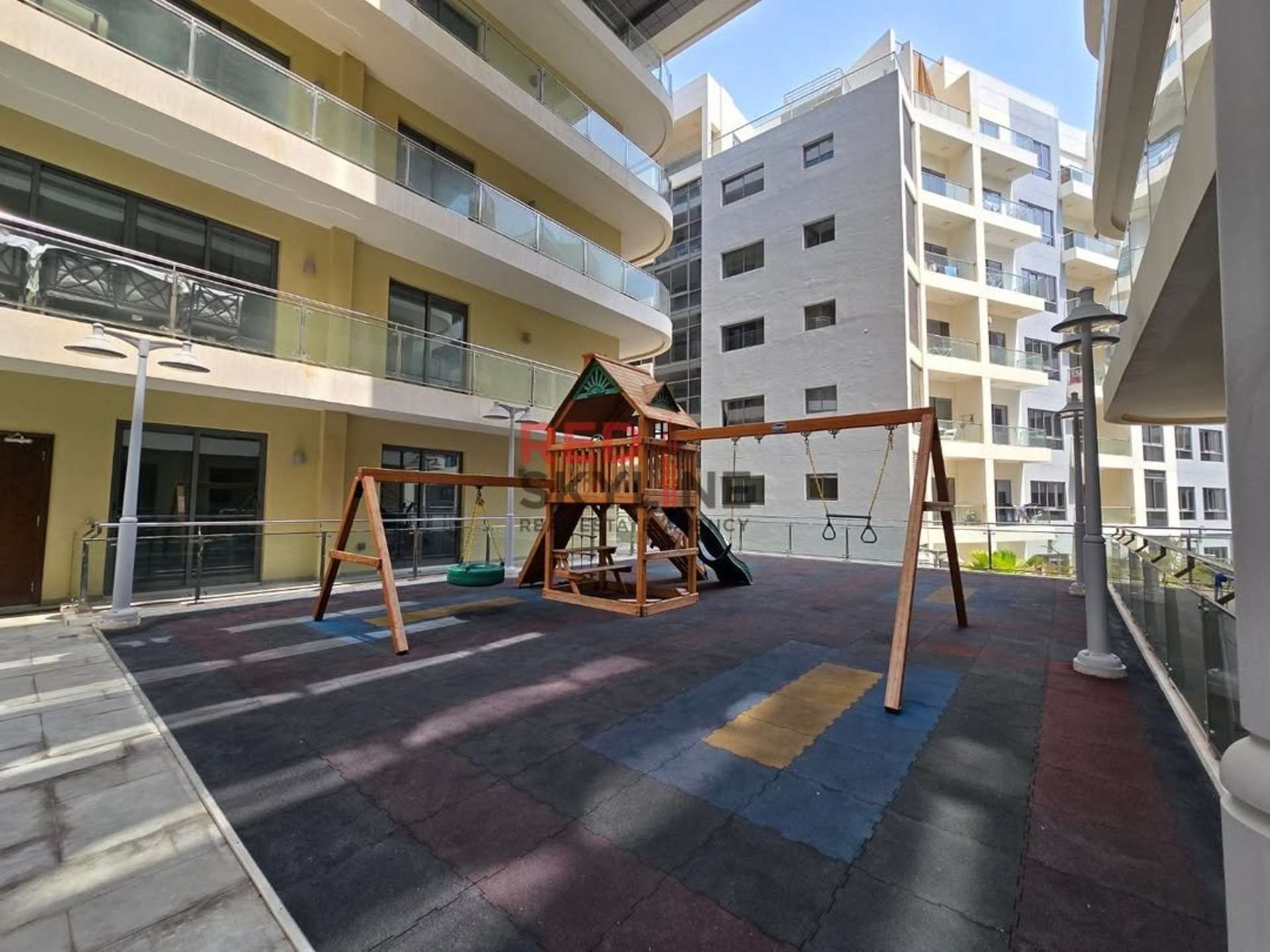 Penthouse in Muscat Hills - Thumbnail 10