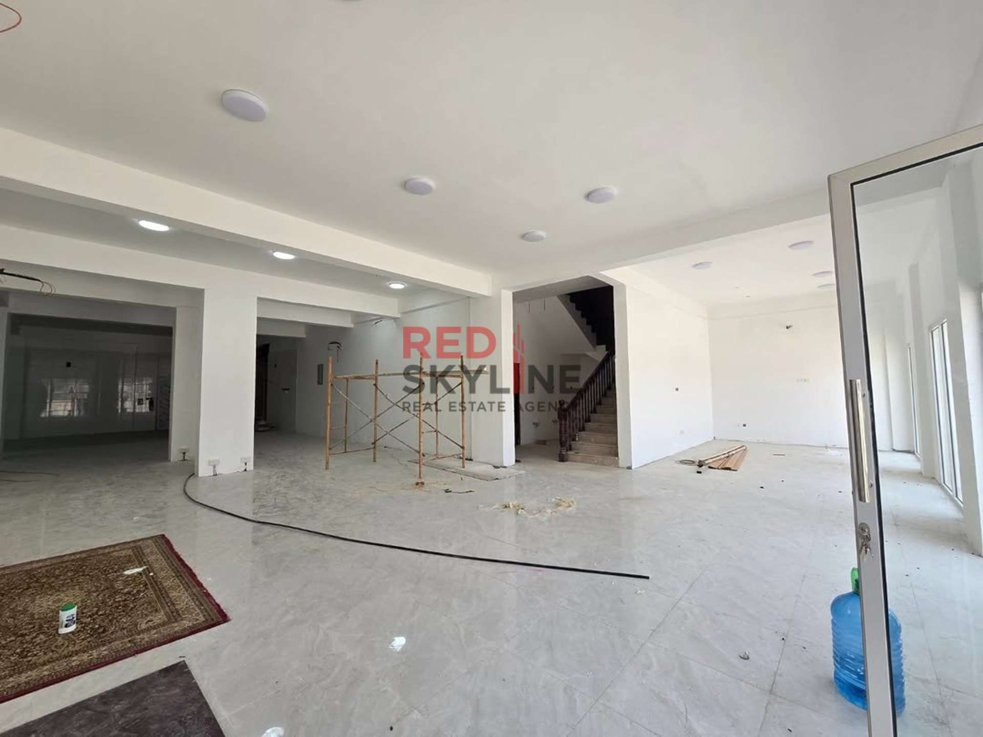 Office in Athaiba - Thumbnail 2
