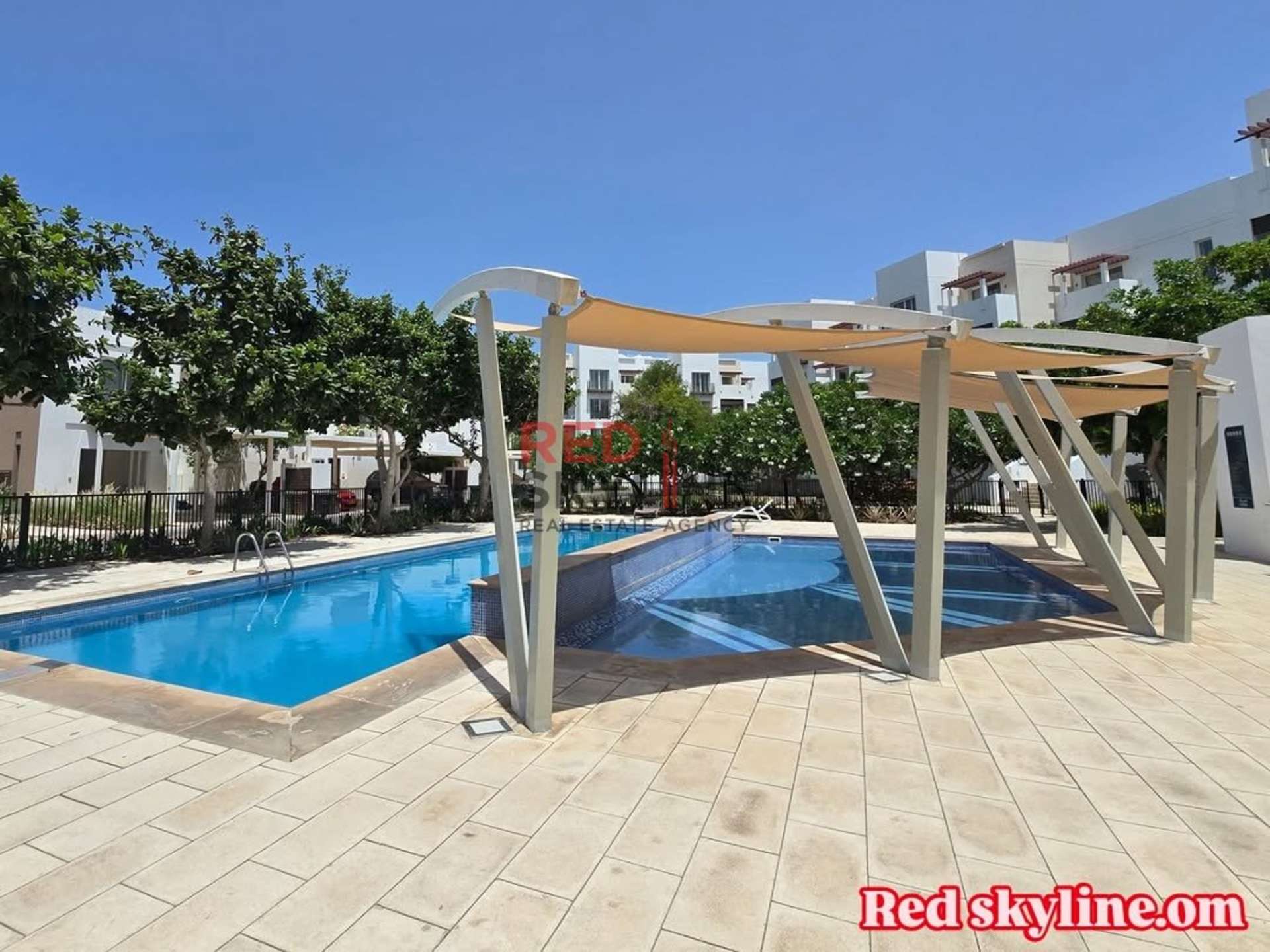 Apartment in Al Mouj - Thumbnail 1