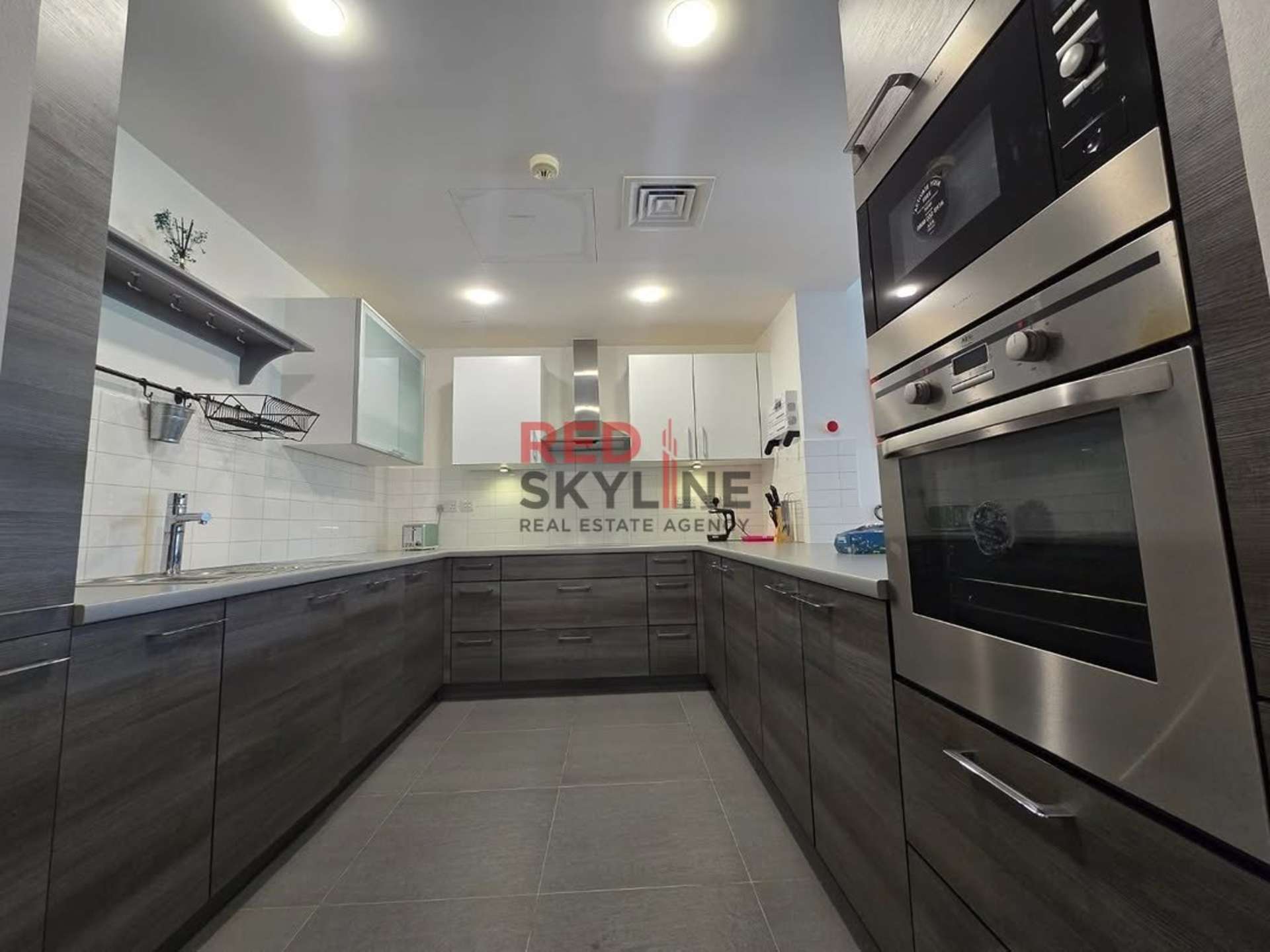 Apartment in Al Mouj - Thumbnail 3