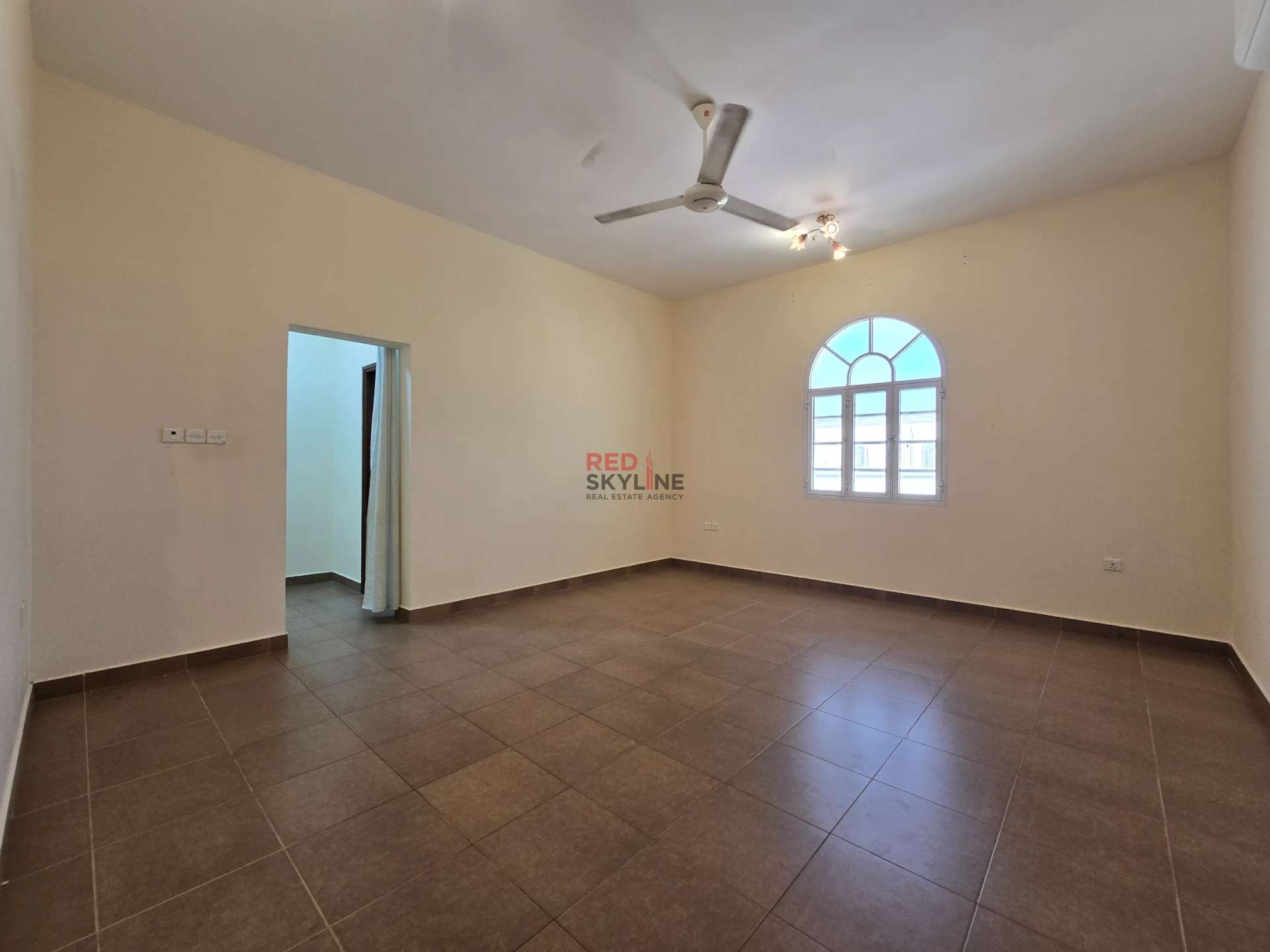 Penthouse in Mawaleh South - Thumbnail 8