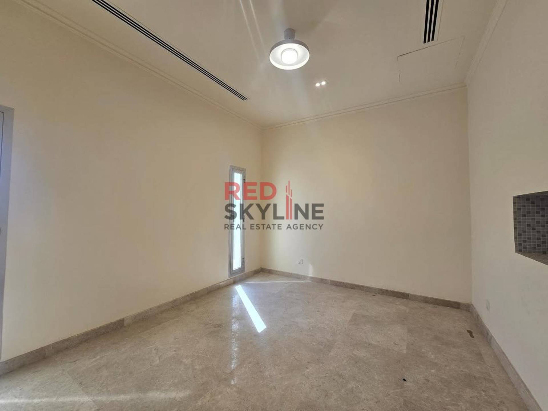 3 Bedroom Villa in Al Qurum - Photo 5