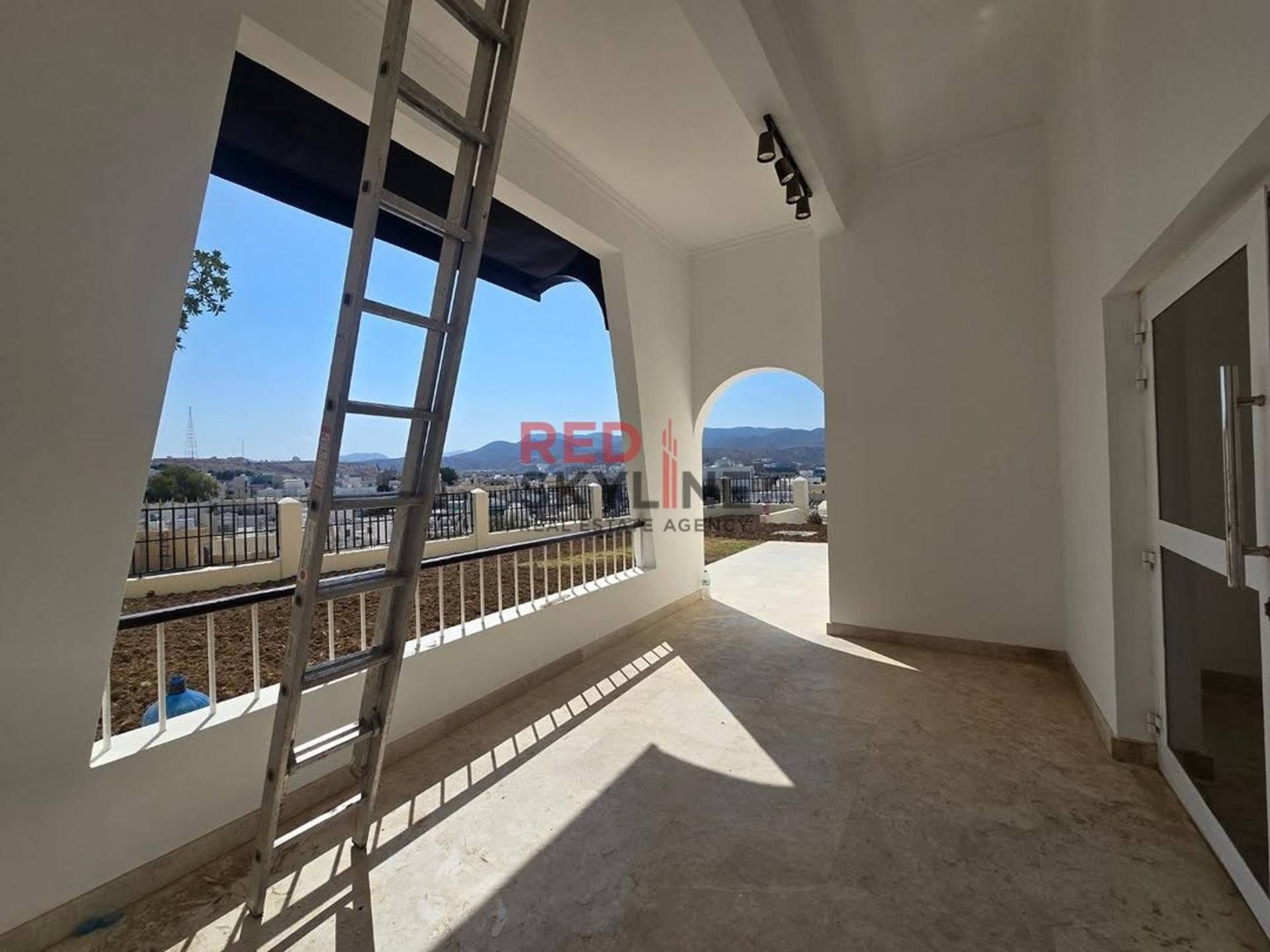 3 Bedroom Villa in Al Qurum - Photo 6