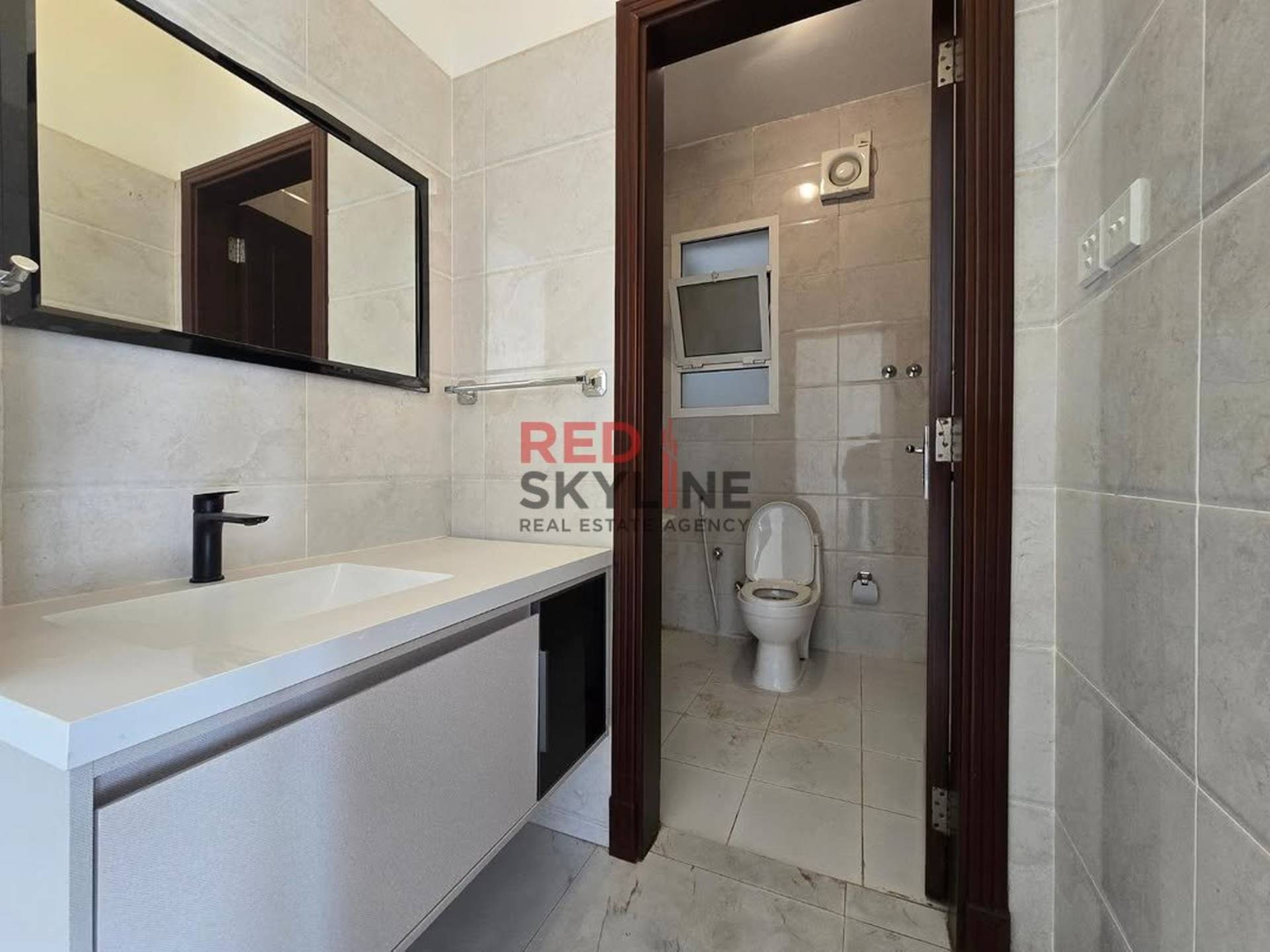 6 Bedroom Villa in Azaiba - Photo 6