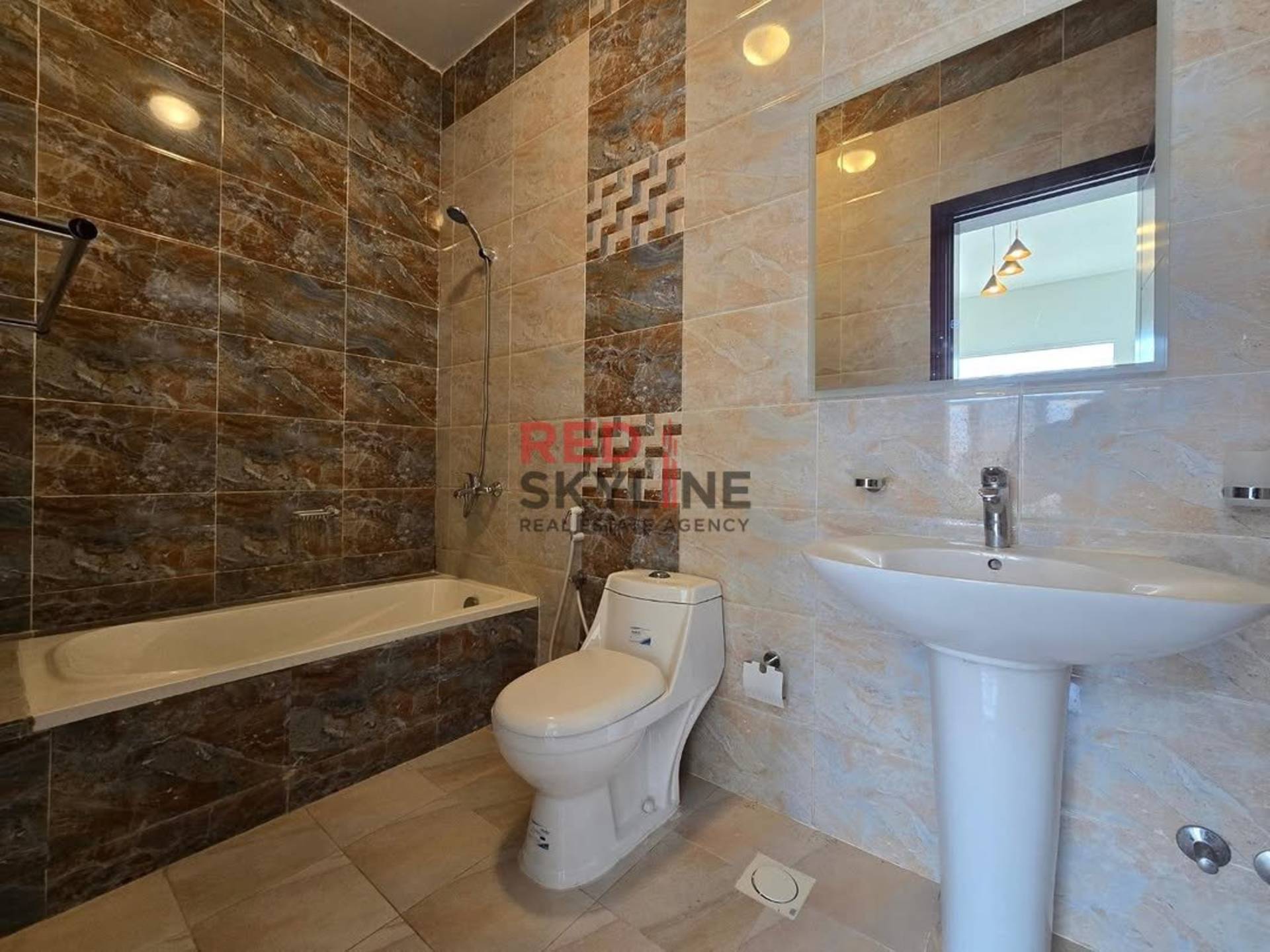 6 Bedroom Villa in Azaiba - Photo 11