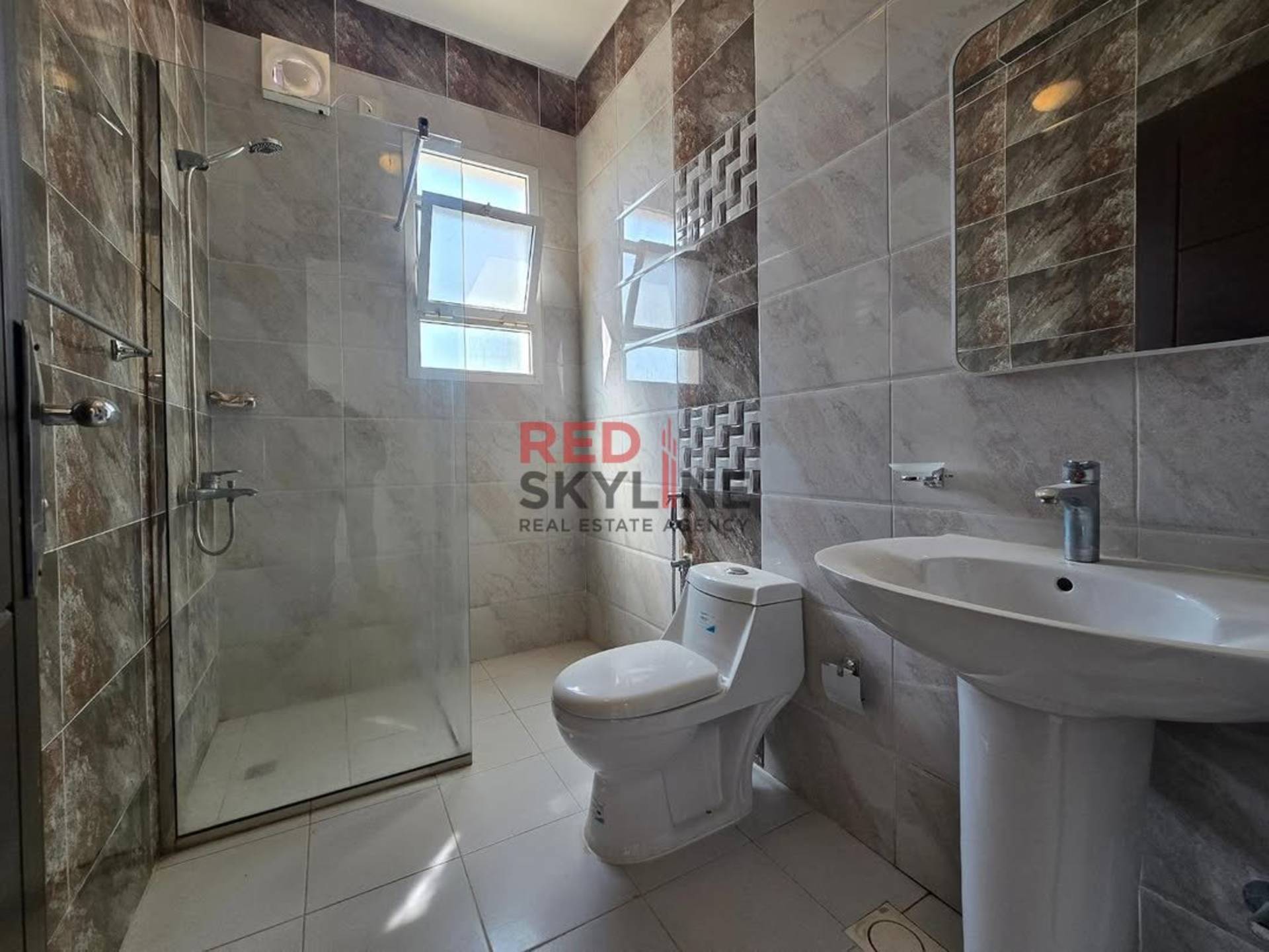 6 Bedroom Villa in Azaiba - Photo 15