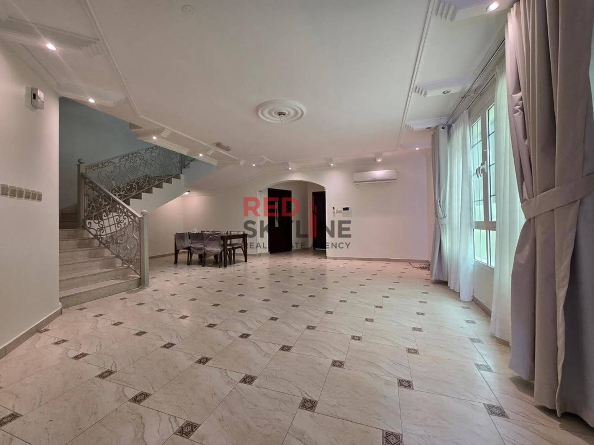 5 Bedroom Villa in Azaiba - Photo 5