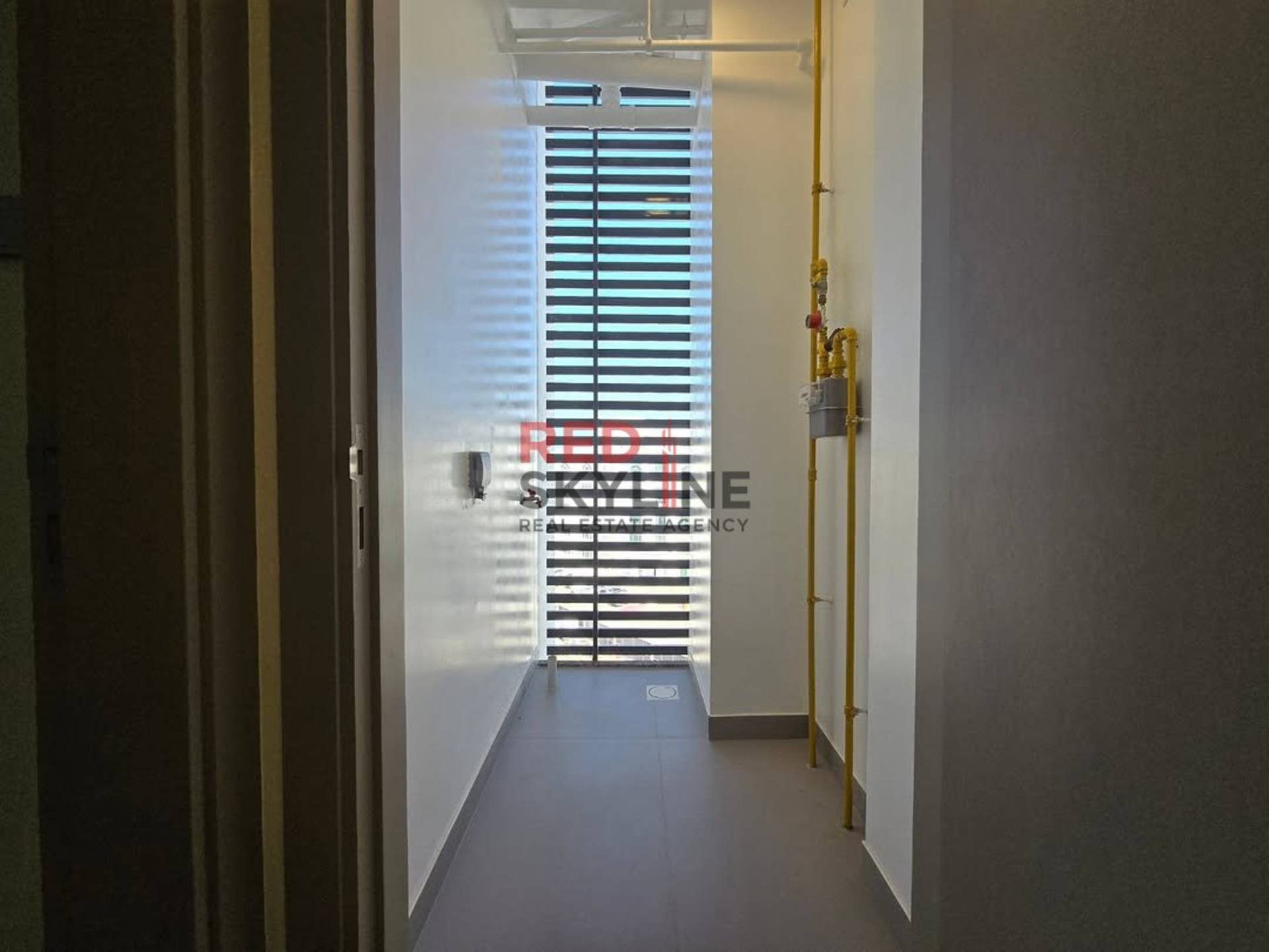 2 Bedroom Apartment in Madinat Al Sultan Qaboos - Photo 5