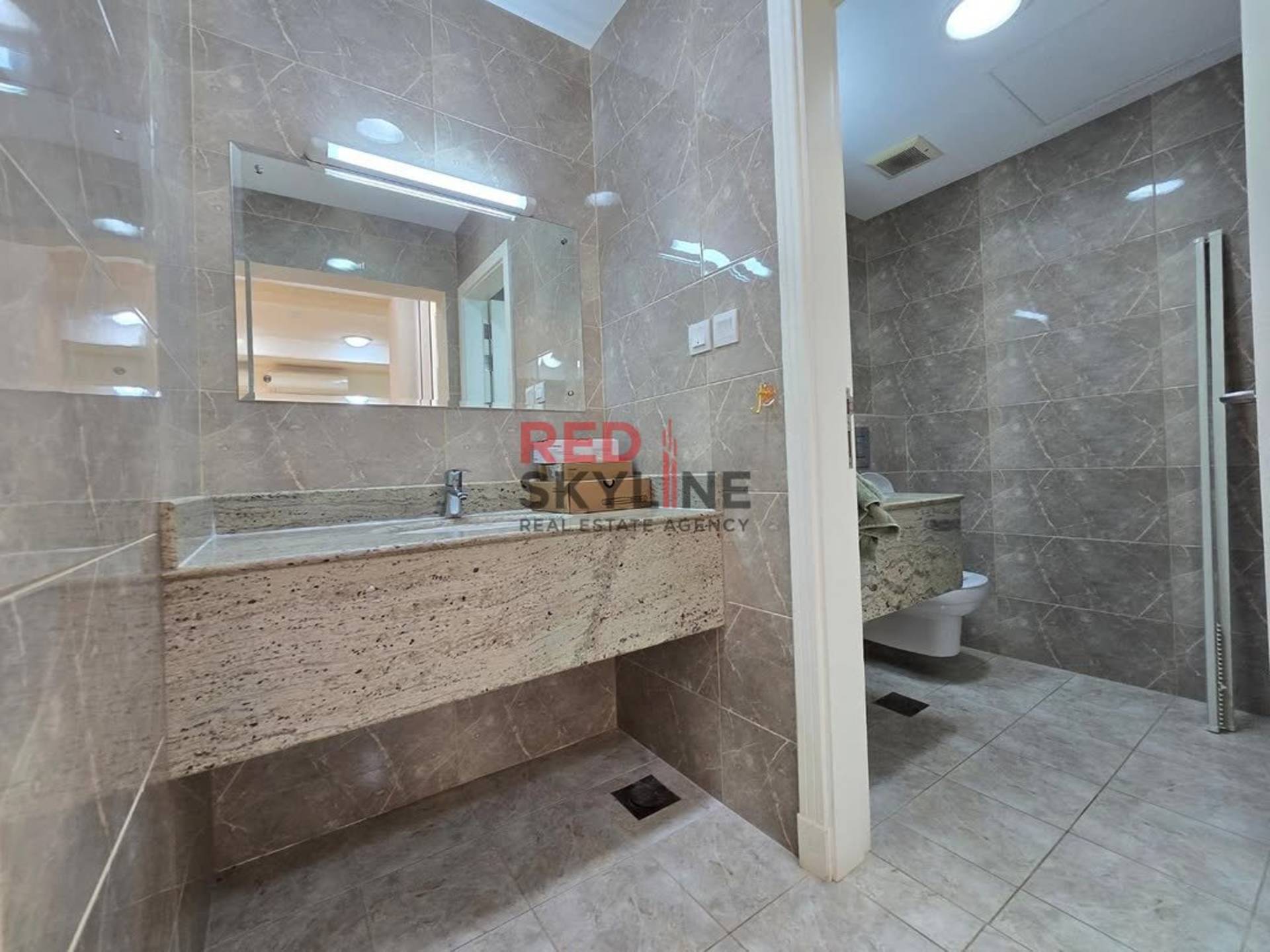 4 Bedroom Villa in Madinat Al Ilam - Photo 7