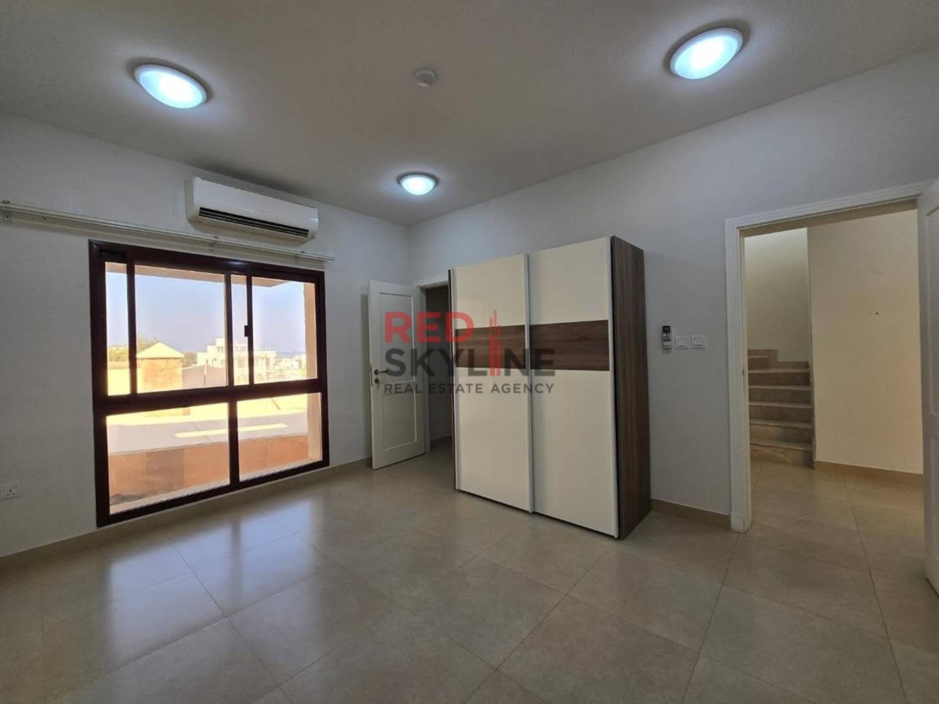 4 Bedroom Villa in Madinat Al Ilam - Photo 9