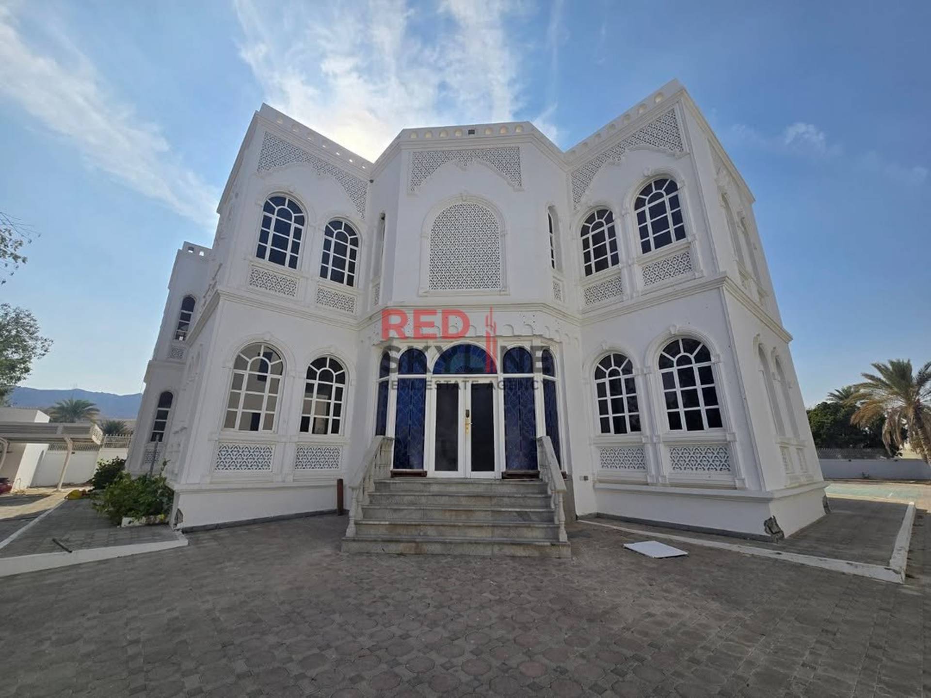 7 Bedroom Villa in Madinat Al Ilam - Photo 3