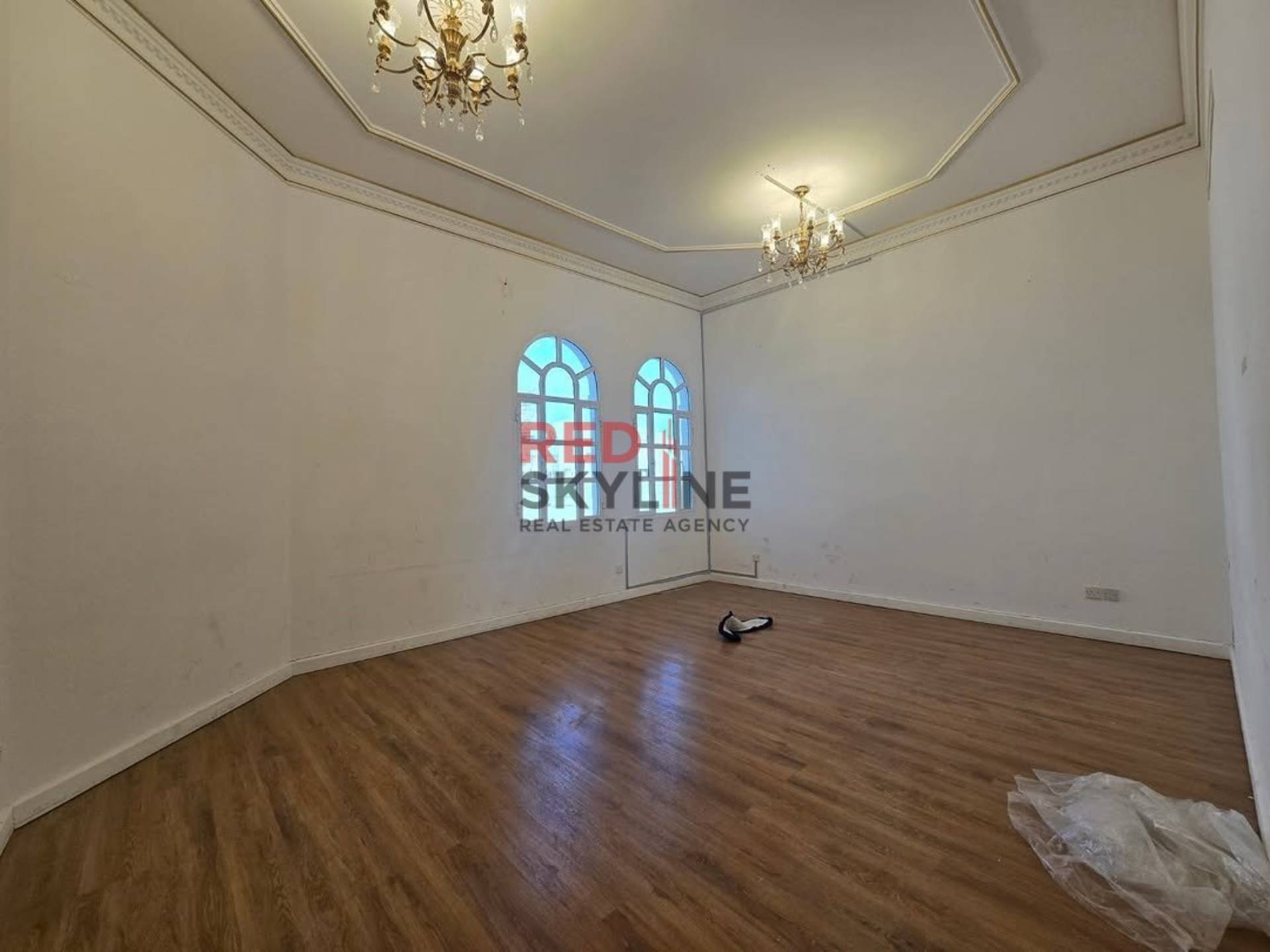7 Bedroom Villa in Madinat Al Ilam - Photo 8