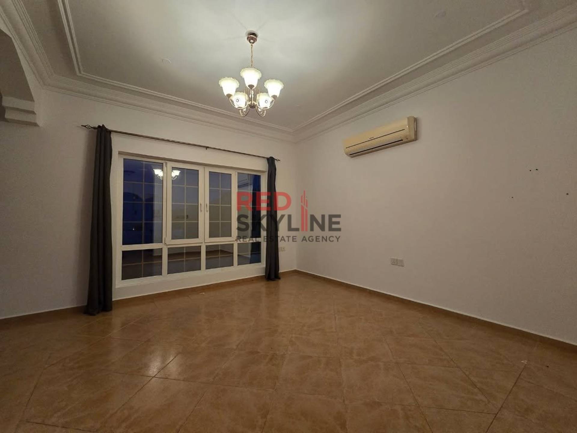 4 Bedroom Villa in Athaiba - Photo 9