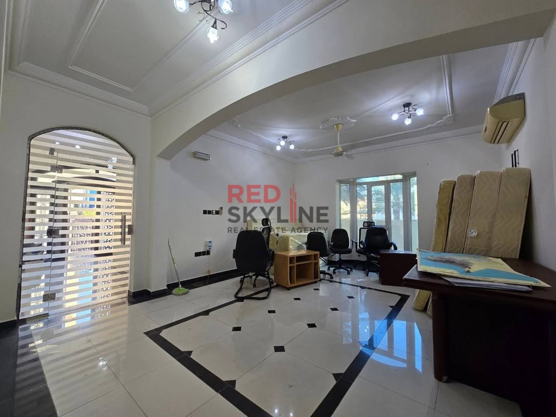 5 Bedroom Villa in Azaiba - Photo 3
