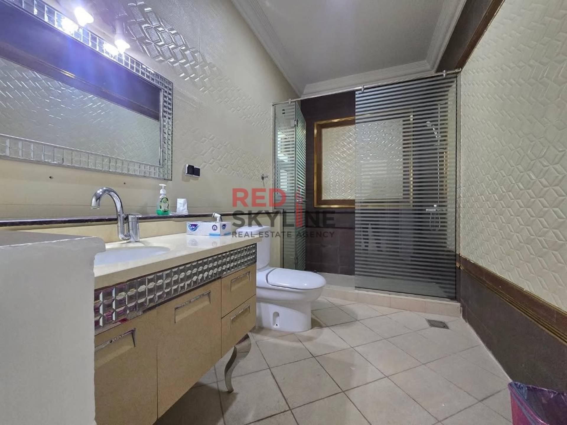 5 Bedroom Villa in Azaiba - Photo 8