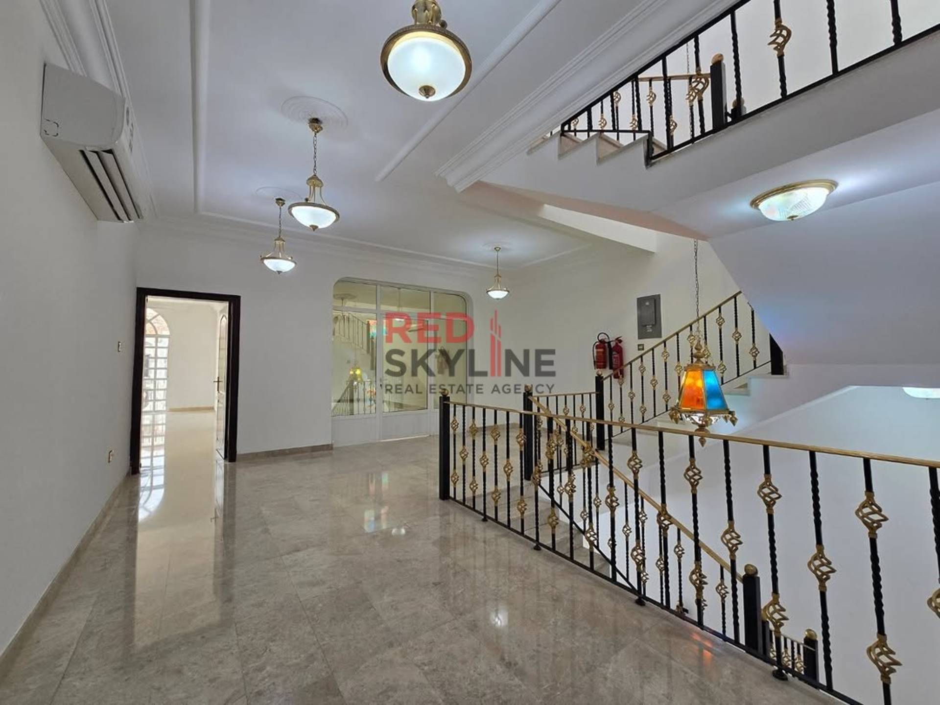 5 Bedroom Villa in Madinat Al Ilam - Photo 7
