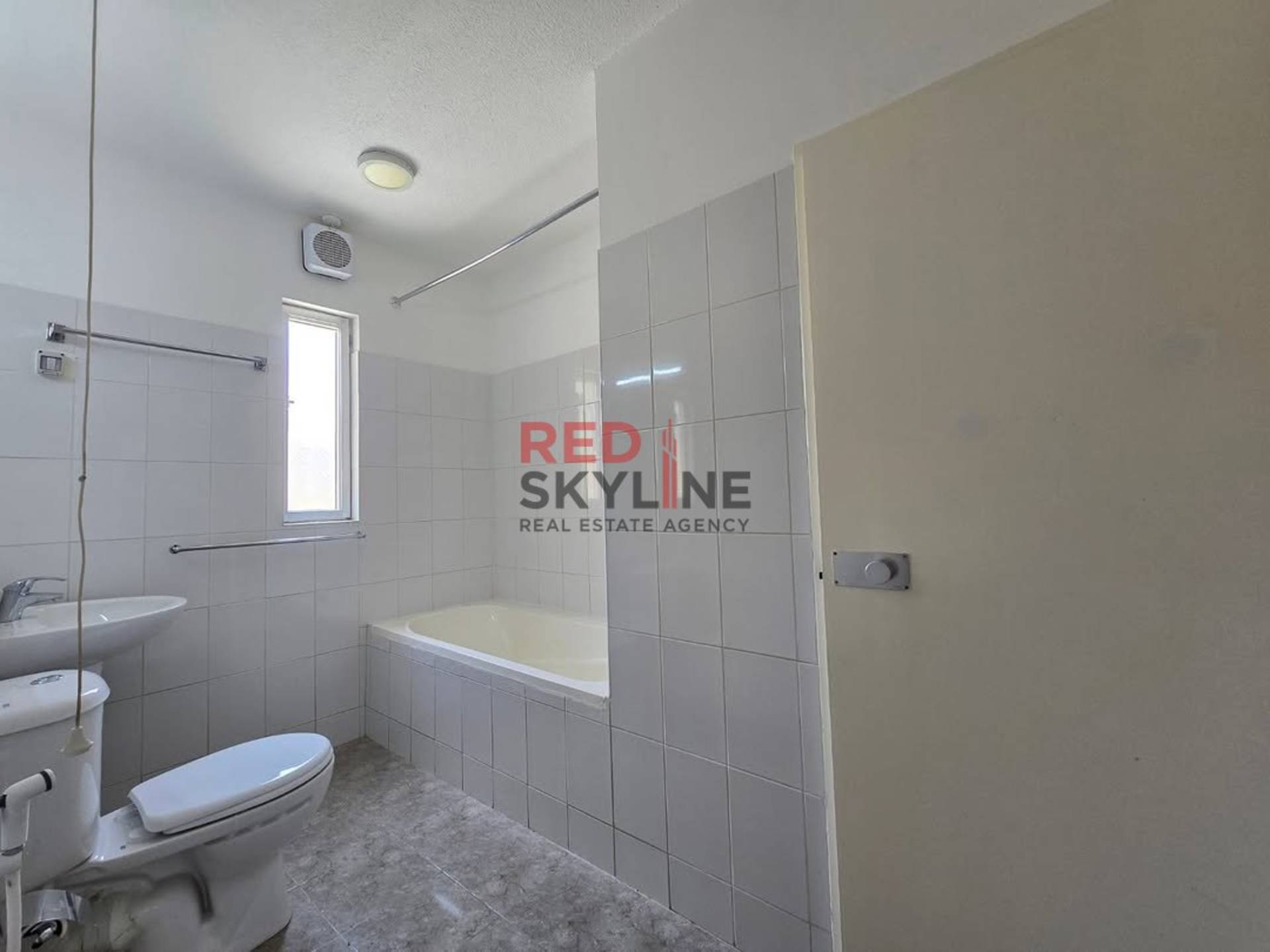 3 Bedroom Townhouse in Madinat Al Sultan Qaboos - Photo 10