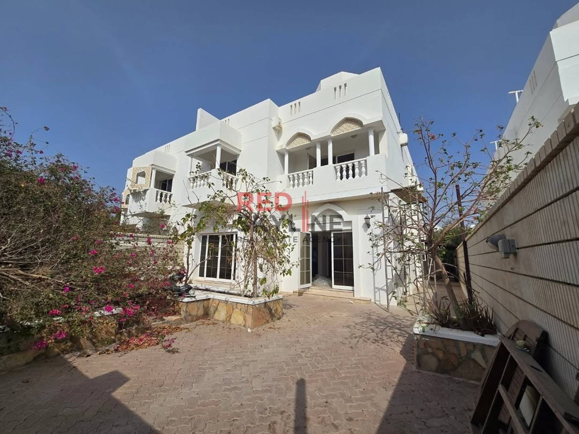 5 Bedroom Villa in Madinat Al Ilam - Photo 8