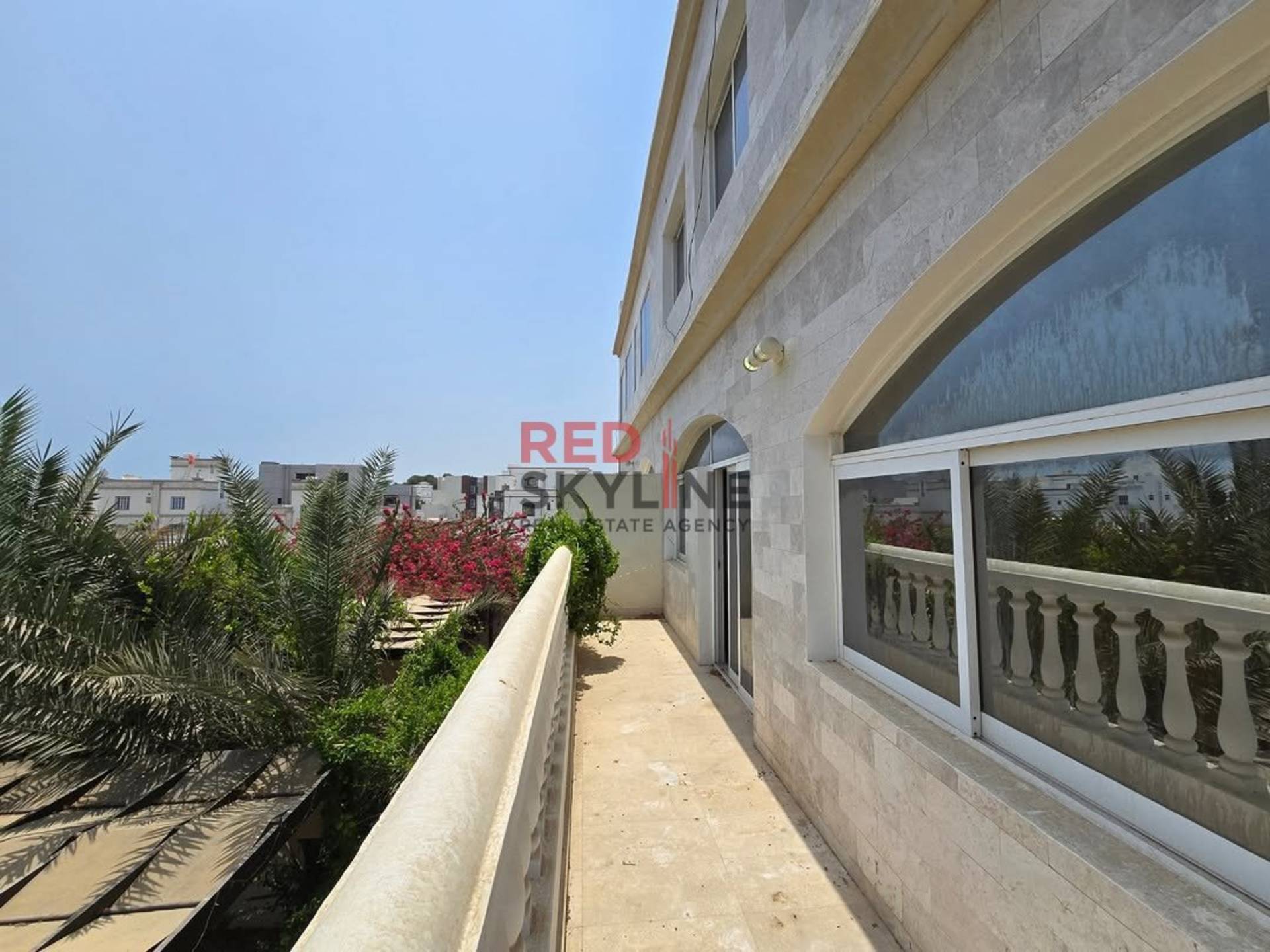 5 Bedroom Villa in Athaiba - Photo 7