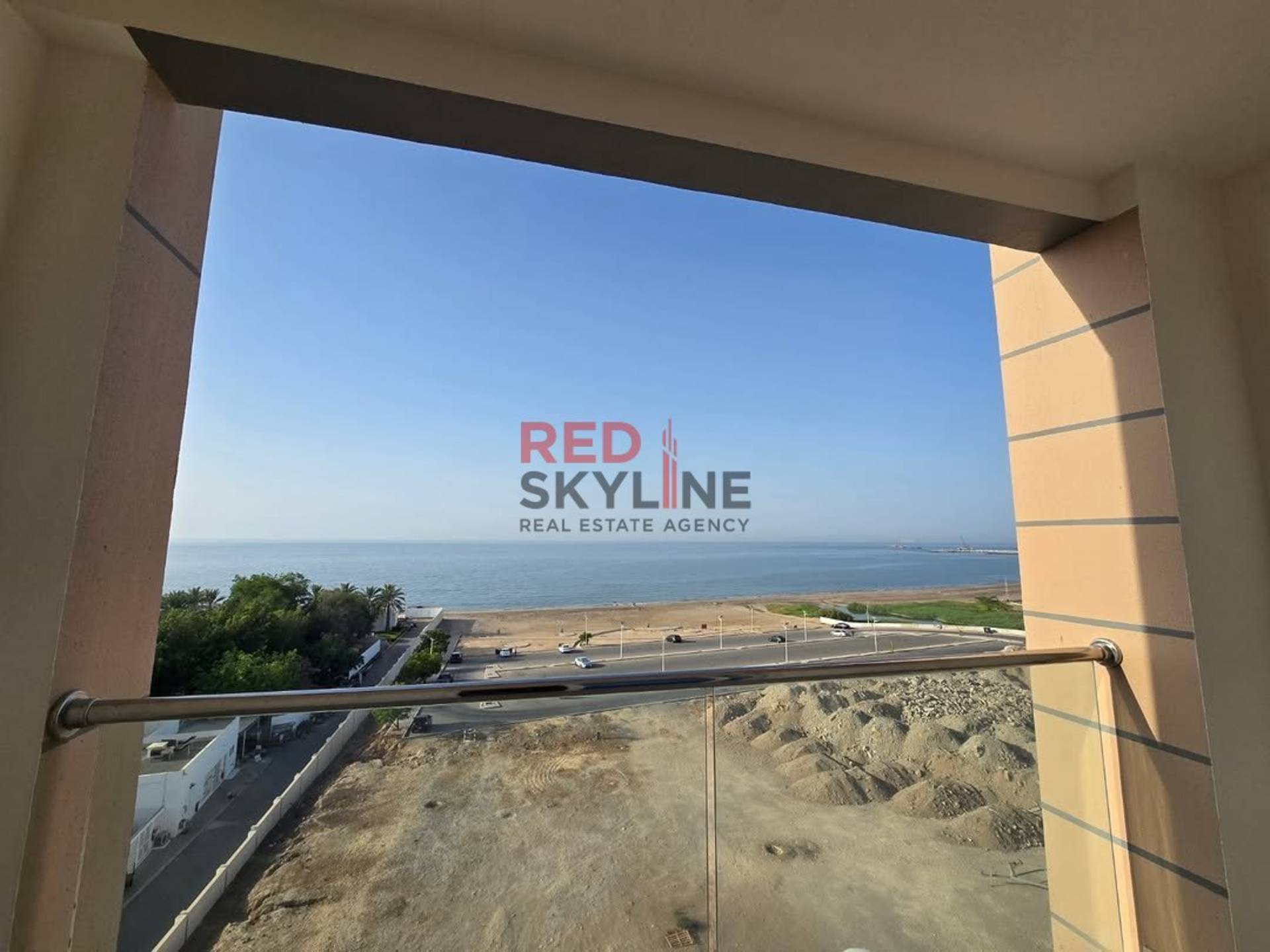 2 Bedroom Apartment in Al Ghubrah - Photo 4