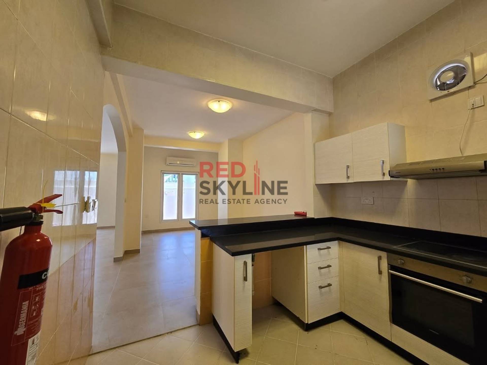4 Bedroom Villa in Madinat Al Ilam - Photo 4