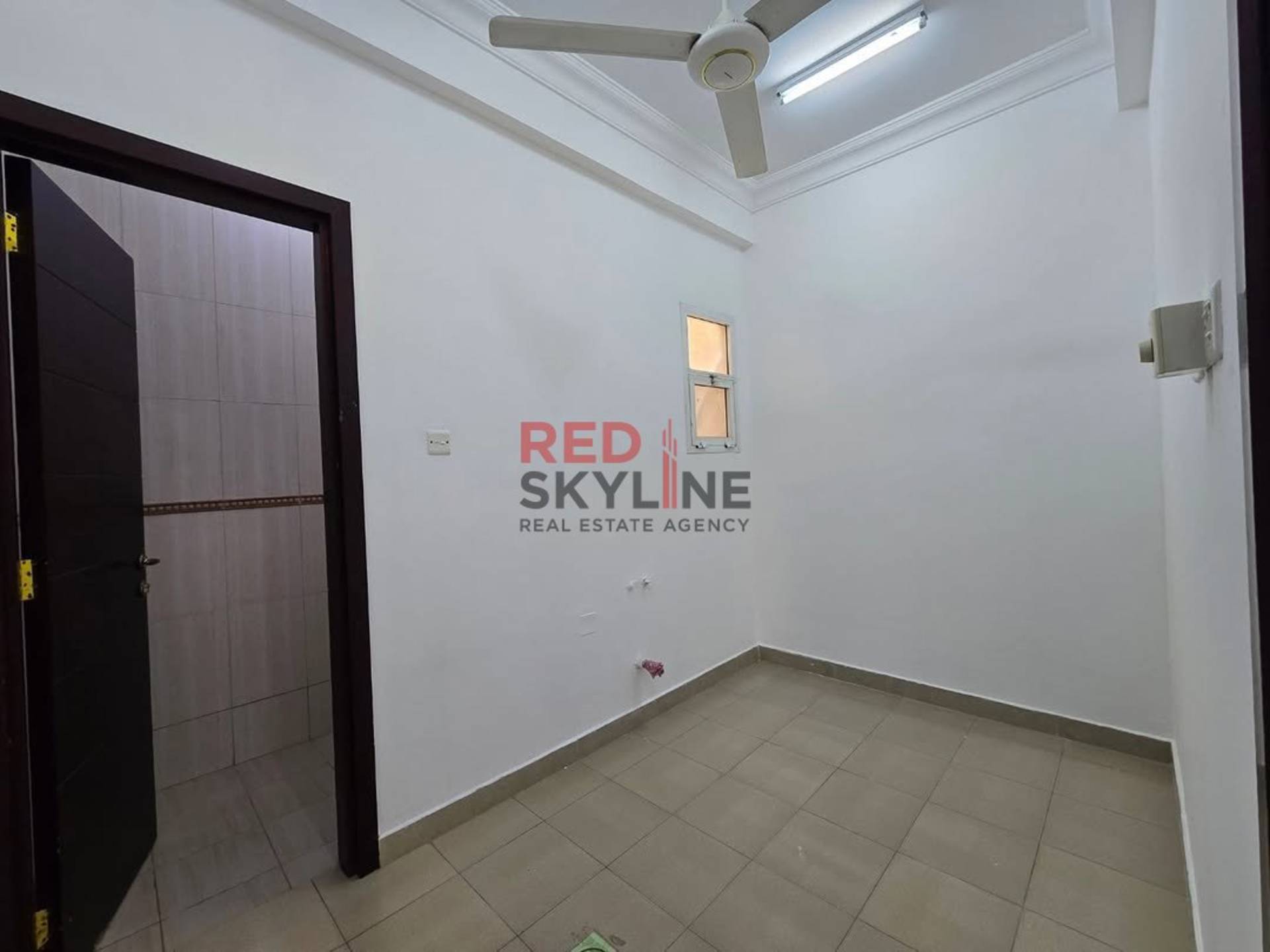 3 Bedroom Apartment in Al Ghubrah - Photo 8