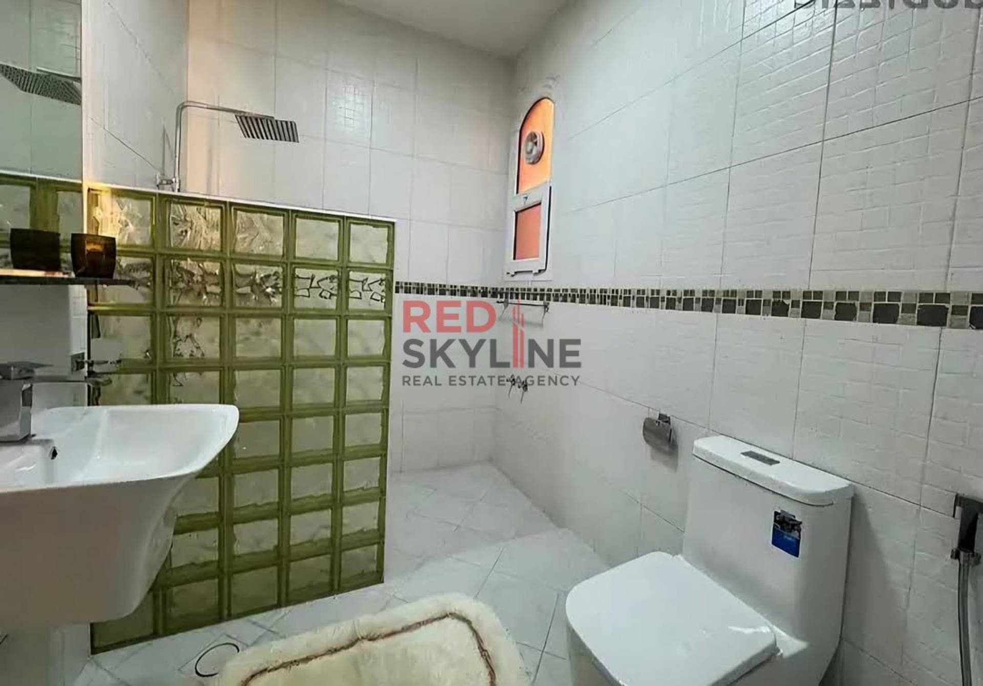 5 Bedroom Villa in Athaiba - Photo 12