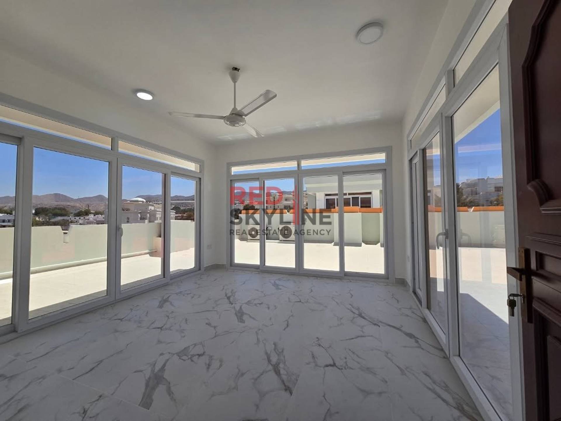 4 Bedroom Villa in Madinat Al Ilam - Photo 9