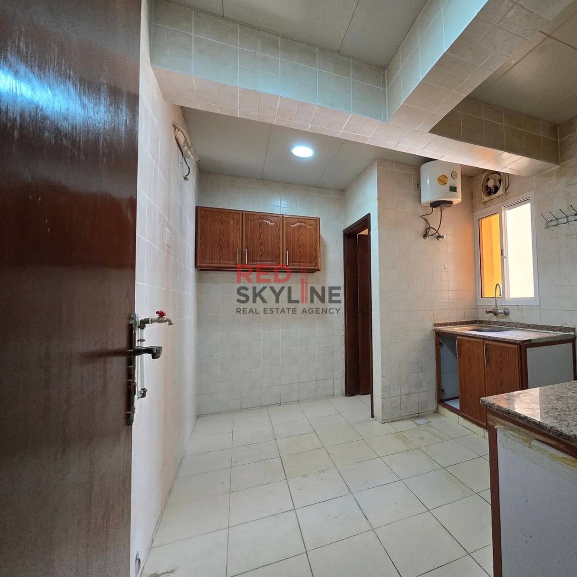 1 Bedroom Apartment in Al Ghubrah - Photo 6