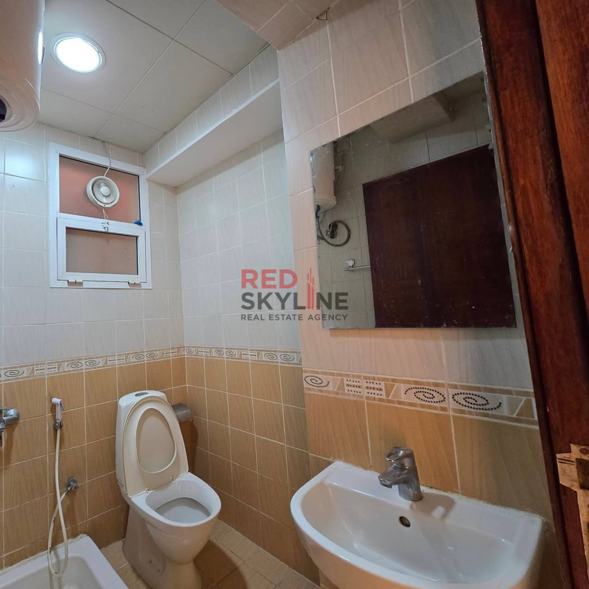 1 Bedroom Apartment in Al Ghubrah - Photo 8
