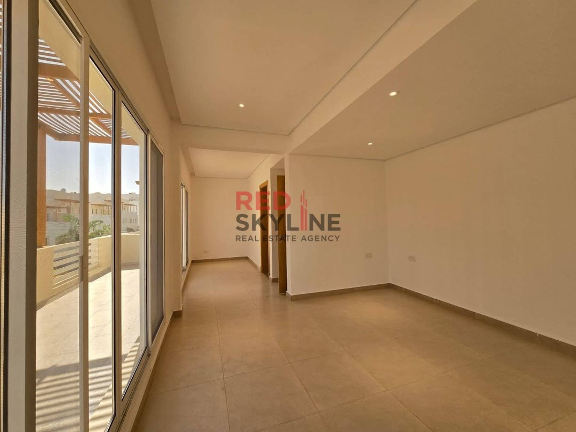 4 Bedroom Villa in Madinat Al Ilam - Photo 10