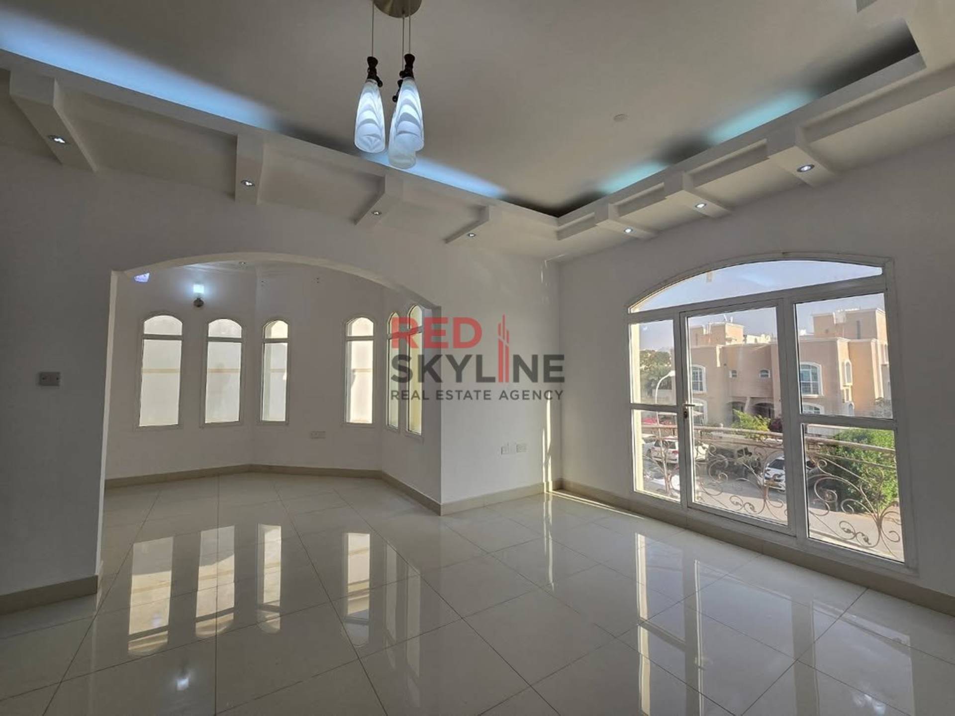 6 Bedroom Villa in Athaiba - Photo 6