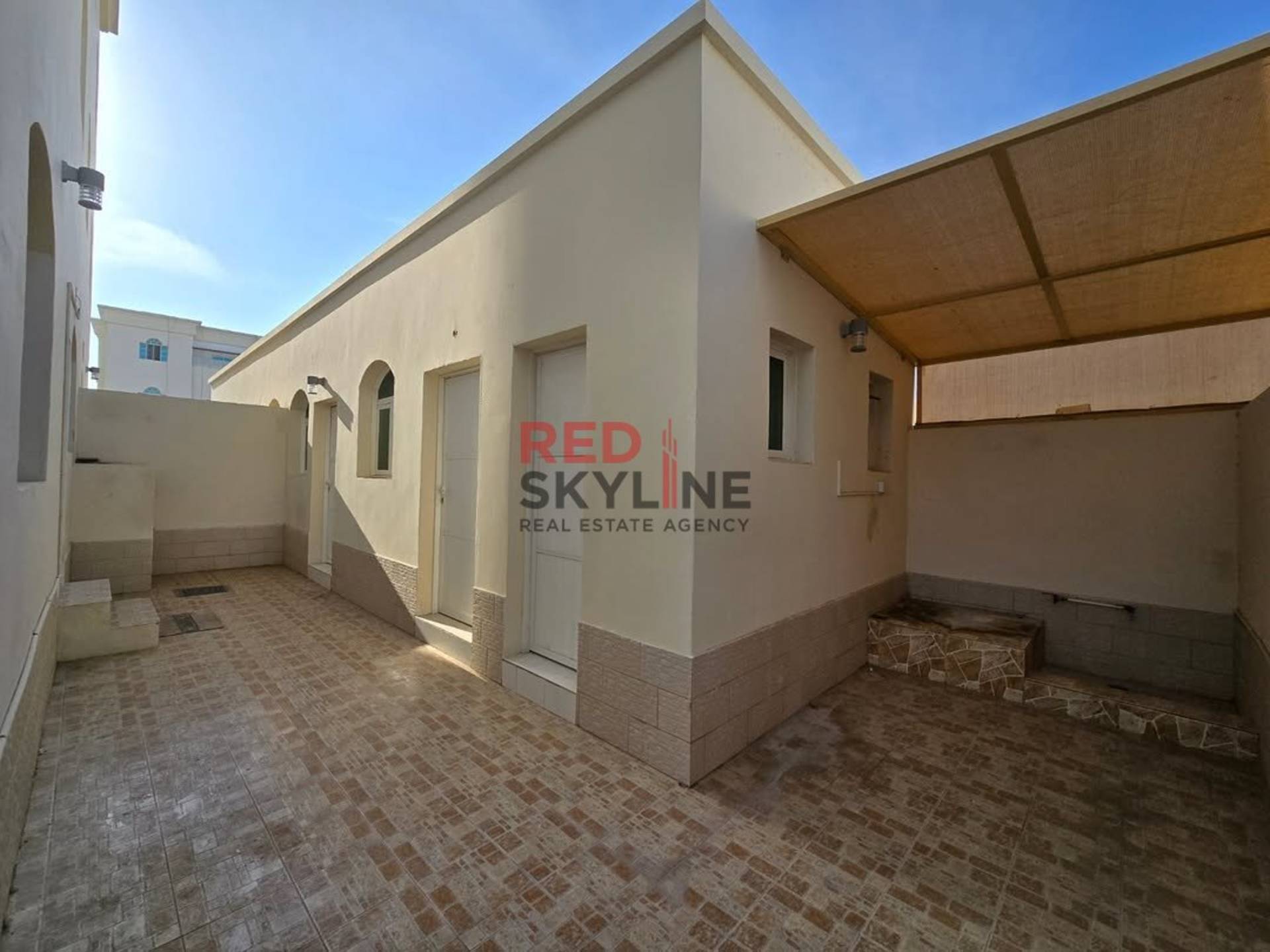 6 Bedroom Villa in Athaiba - Photo 10