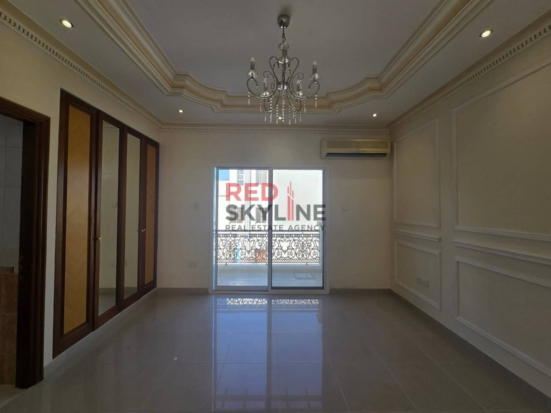4 Bedroom Villa in Madinat Al Ilam - Photo 4