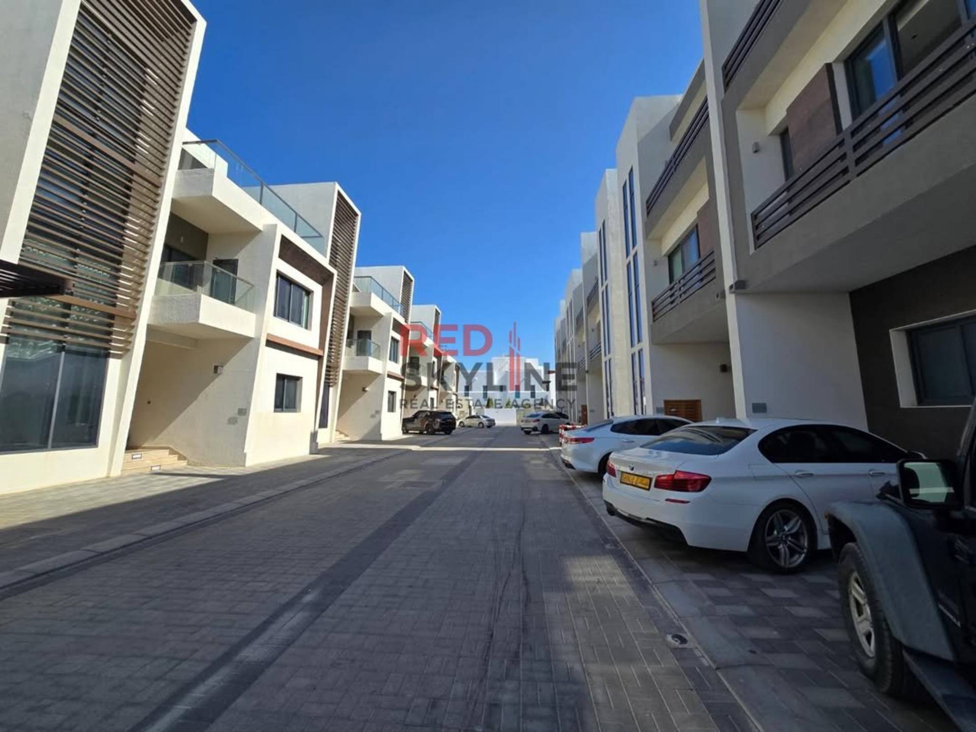 5 Bedroom Villa in Athaiba - Photo 3