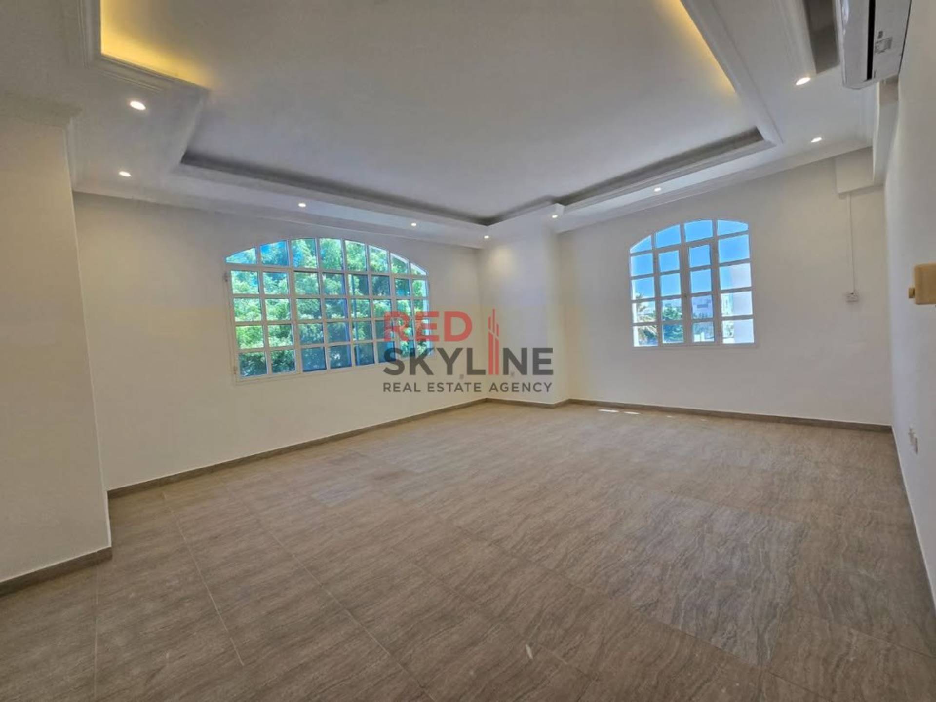6 Bedroom Villa in Athaiba - Photo 9