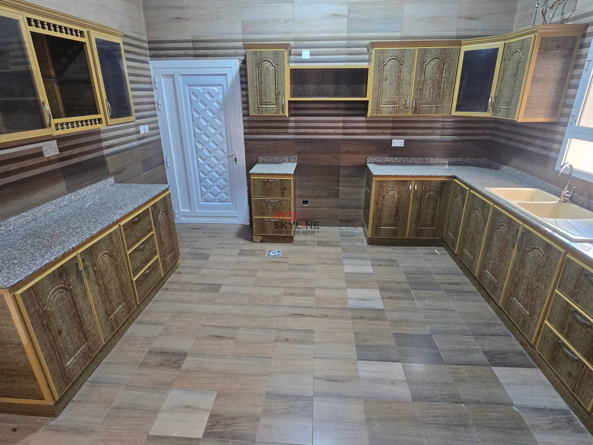 5 Bedroom Villa in Qurum 29 - Photo 6