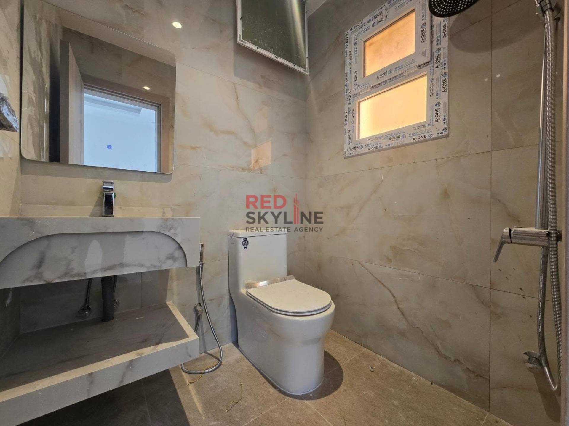 5 Bedroom Townhouse in Azaiba - Photo 9
